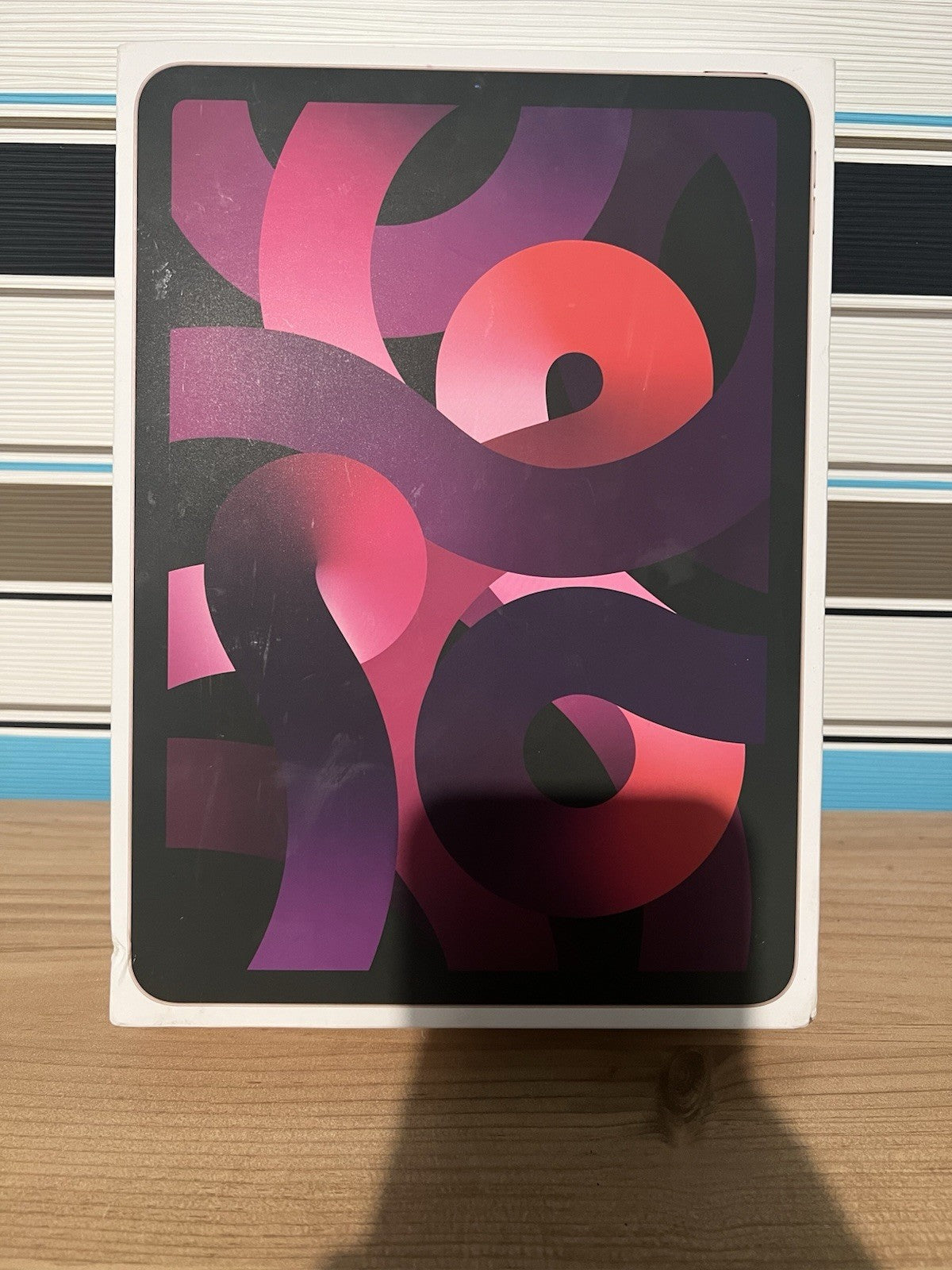 Apple iPad Air 5th Gen (PP108) M1 64GB WiFi & Cellular 5G Unlocked Starlight