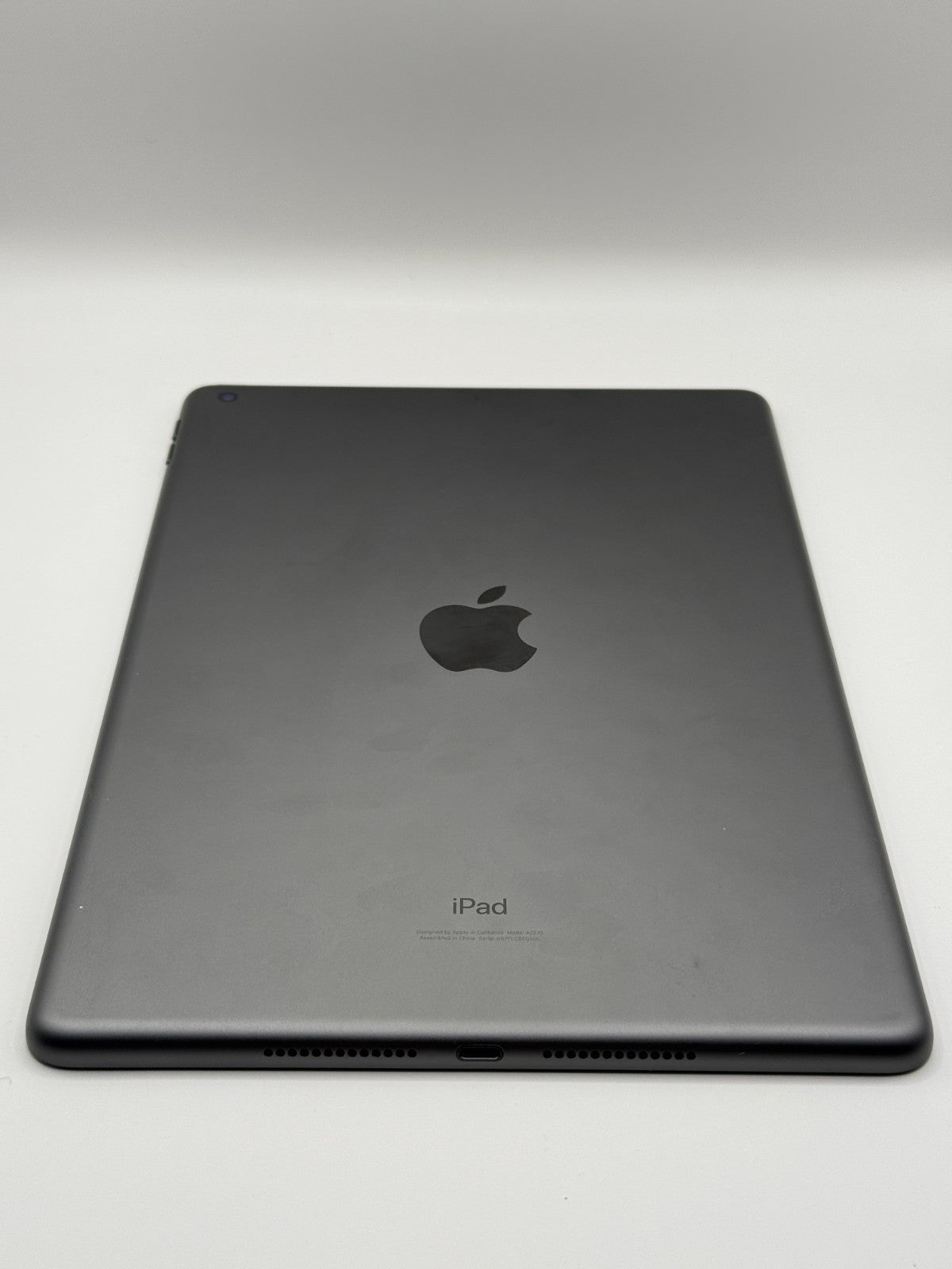 Apple Ipad 8th Gen 2020 10.2" 32GB WiFi Unlocked Space Gray Boxed Warranty