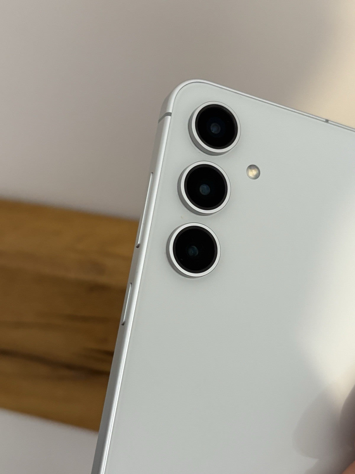 Samsung Galaxy S24 FE 5G (947) Gray 128GB Excellent Condition Warranty