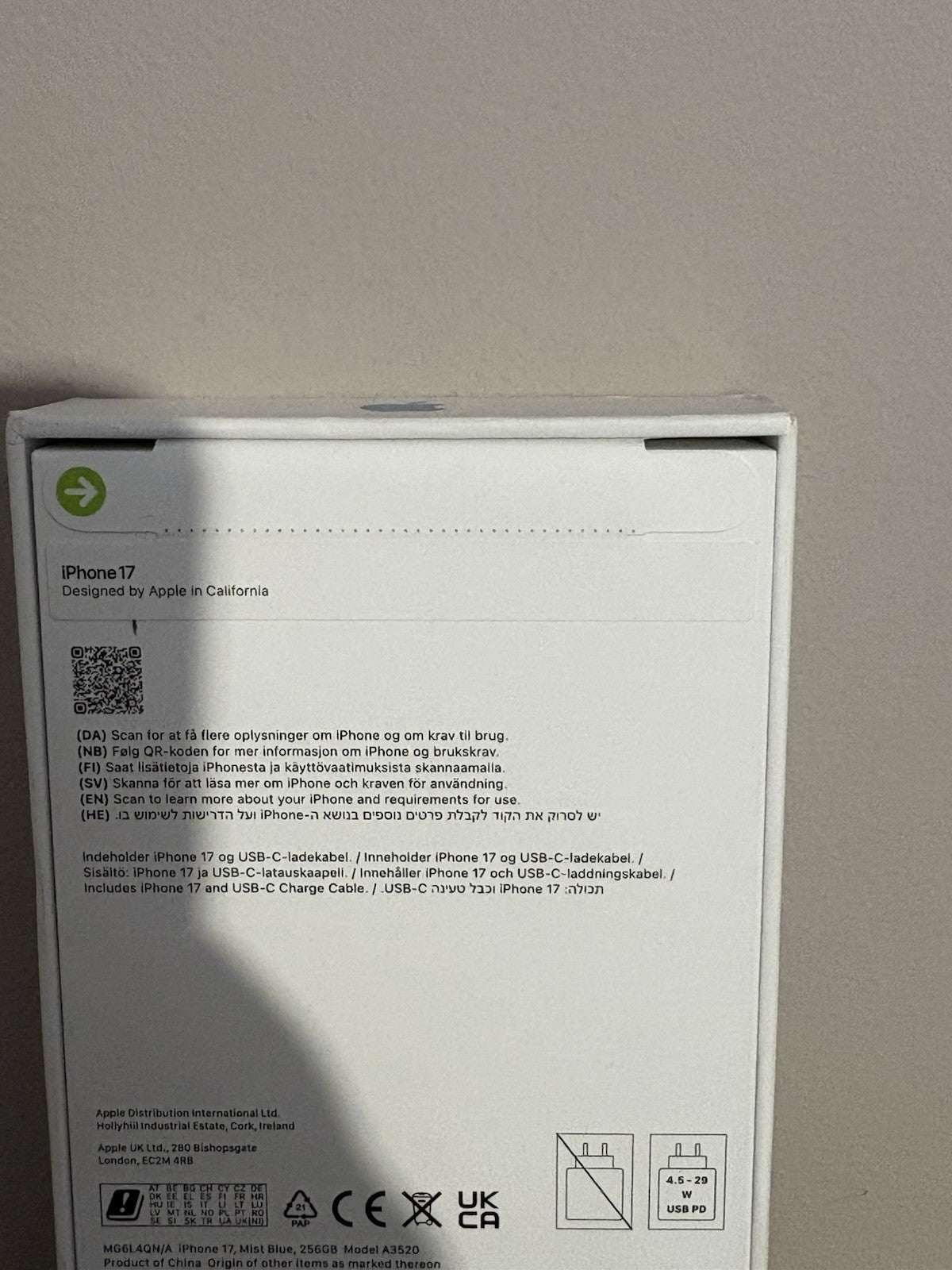 Apple iPhone 17 256GB (C241) 5G 6.3'' AI Smartphone iOS Unlocked SIM + eSIM