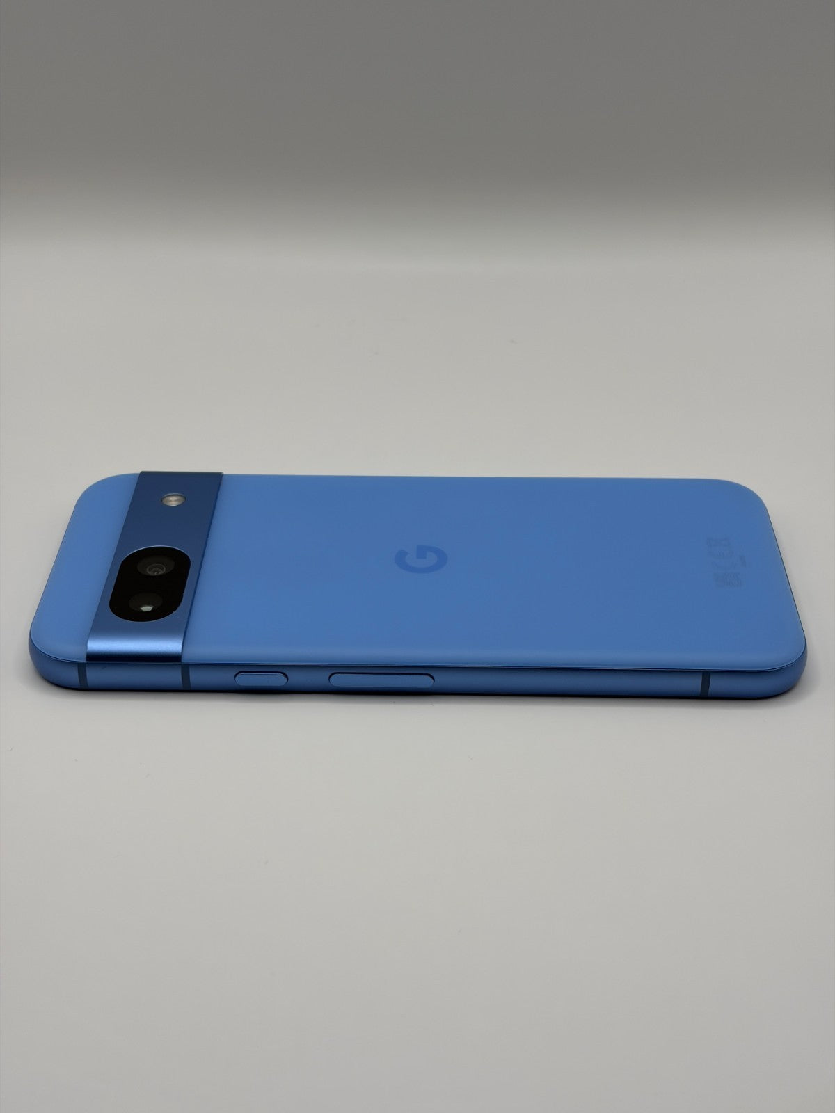 Google Pixel 8a 128GB 5G AI Bay Colour Unlocked Excellent Condition
