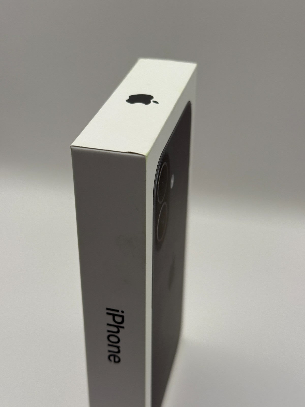 Apple Iphone 17 512GB Black 5G Brand New Sealed Boxed Unlocked Warranty