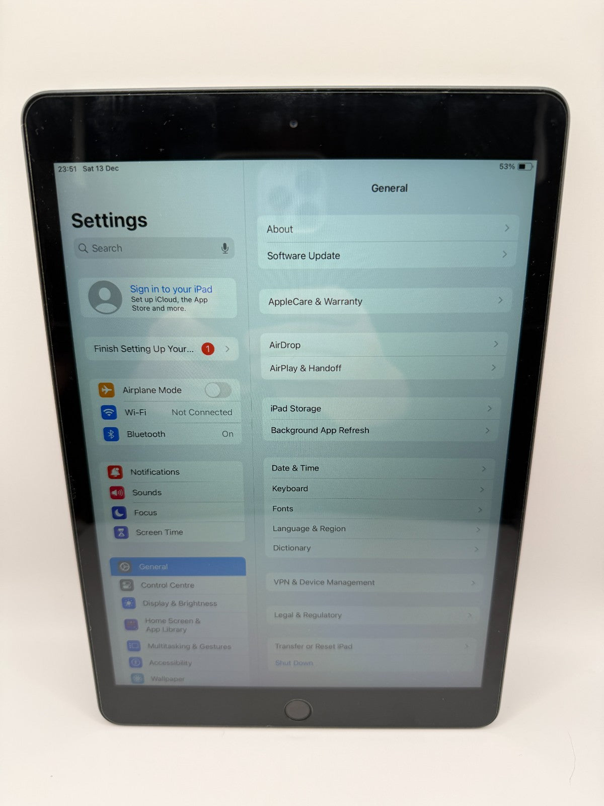 Apple iPad 8th Gen 2020 10.2" 32GB WiFi Unlocked Space Gray Boxed Warranty