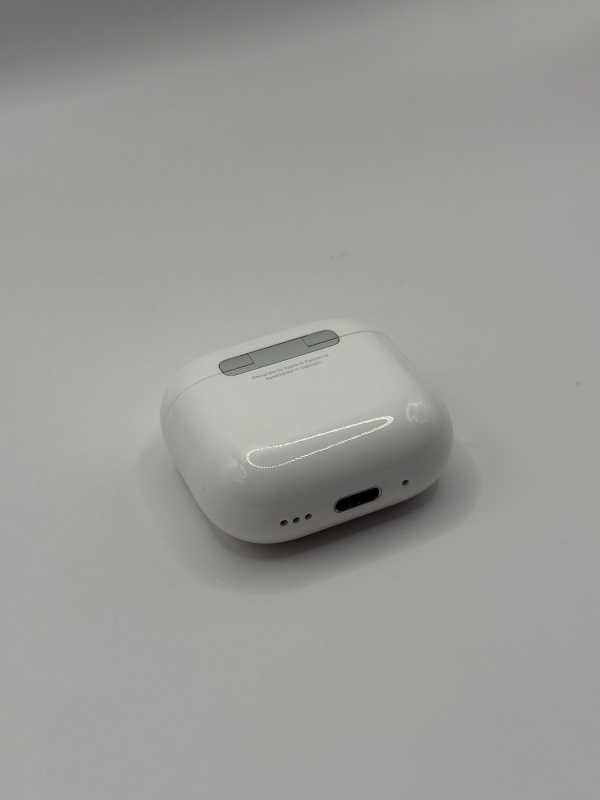 Genuine Apple AirPods 4 ANC A3055 USB-C Wireless Charging Case Only