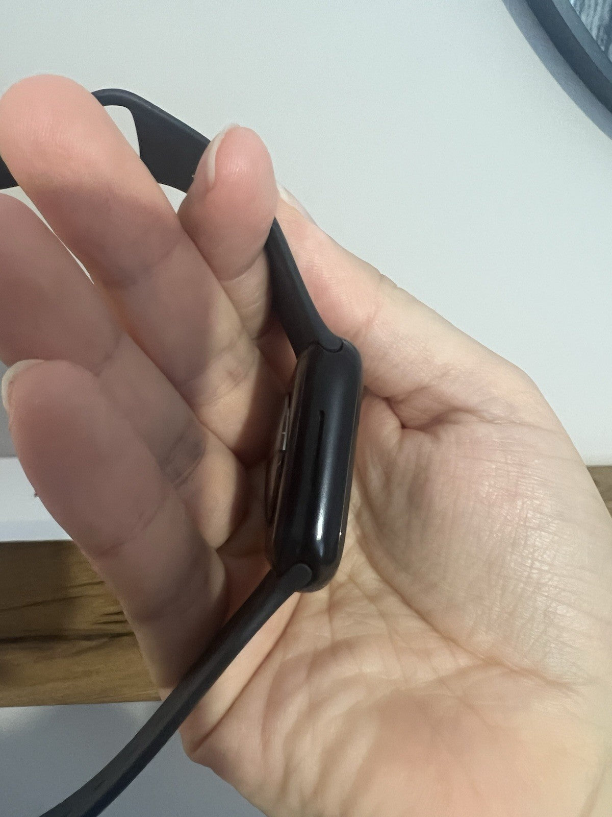 Apple Watch Series 9 41mm (V23) Aluminum Case with Sport Band Midnight S/M GPS