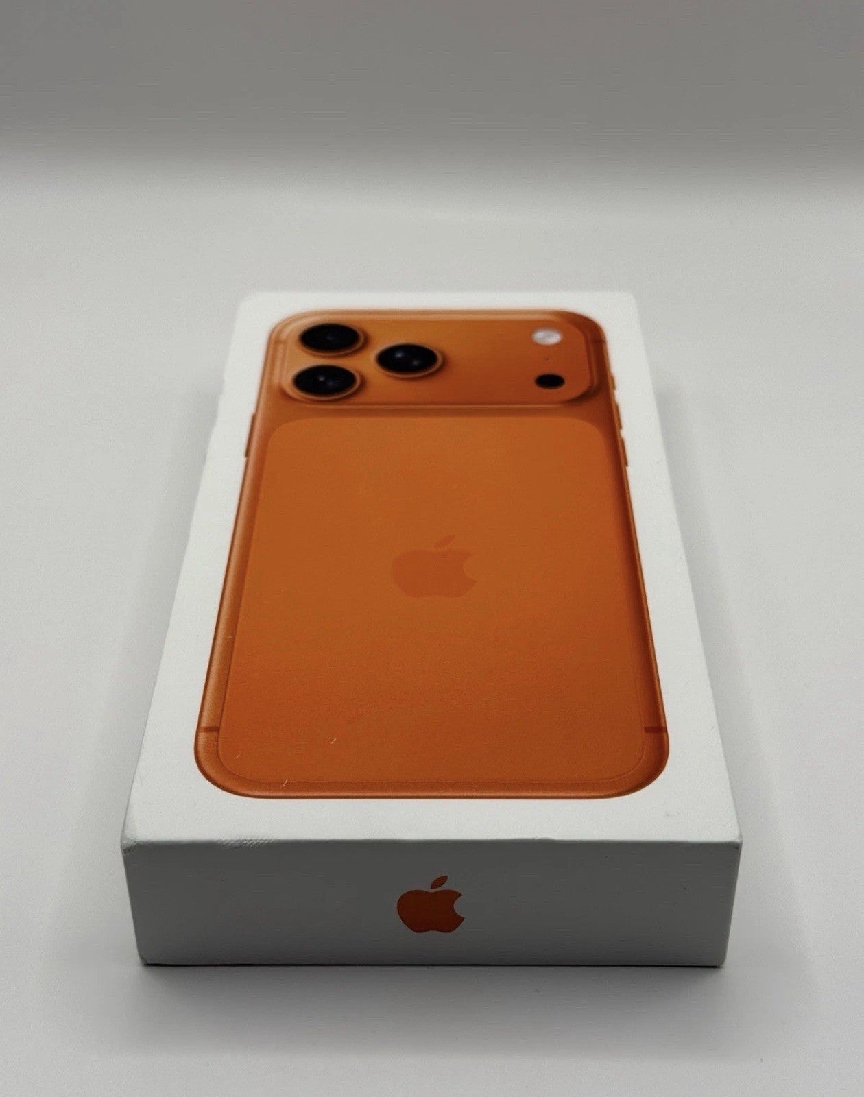 Apple Iphone 17 Pro Max 256GB Orange 5G Brand New Sealed Boxed Unlocked Warranty