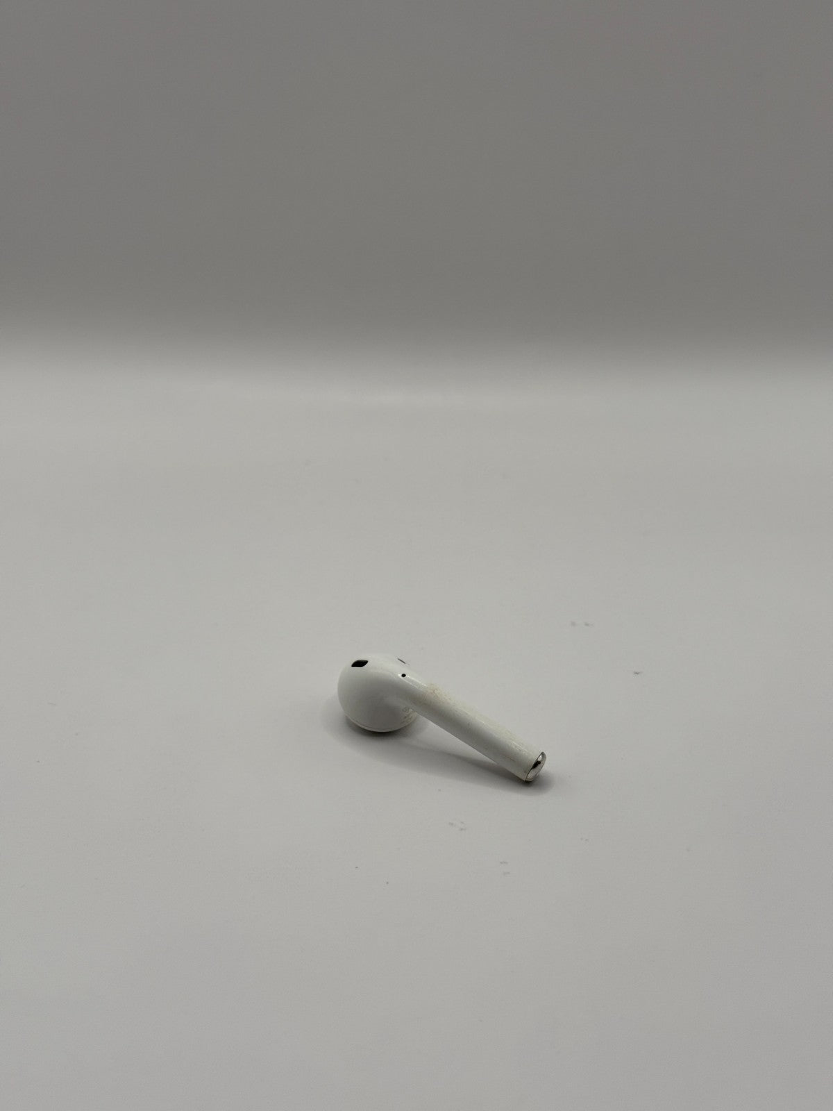Apple AirPods 1st Generation Right Earbud Only Fully Working White Genuine