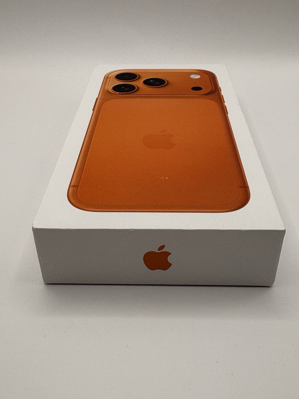 Apple iPhone 17 Pro 256GB Cosmic Orange 5G AI Brand New Sealed Unlocked Warranty