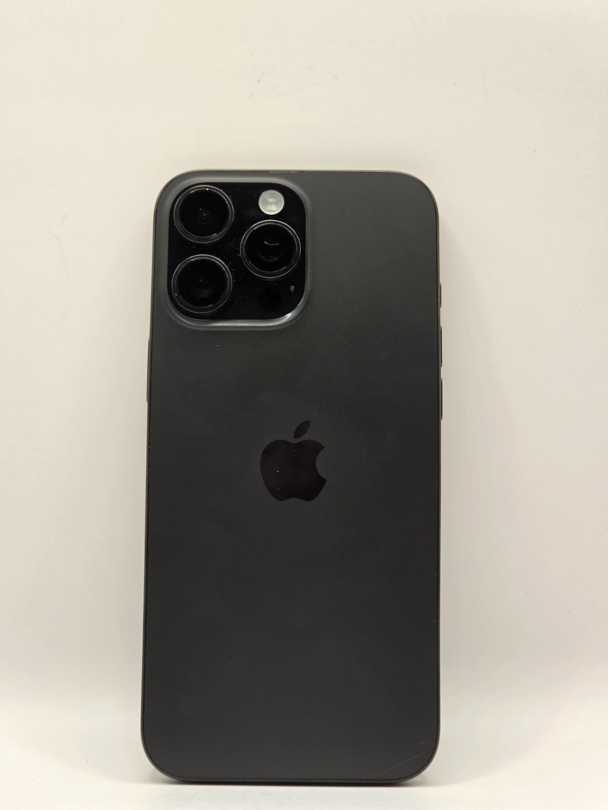 Apple Iphone 16 Pro Max 256GB 5G Unlocked Black Titanium Very Good Condition