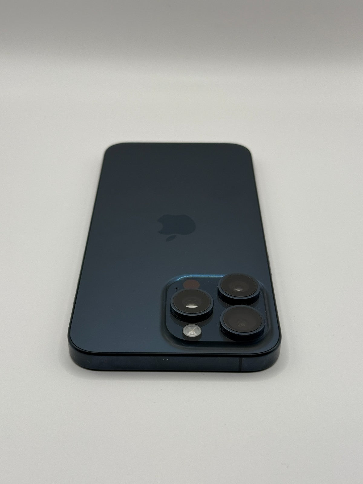 Apple Iphone 15 Pro Max Blue Titanium 256GB Very Good Condition Unlocked