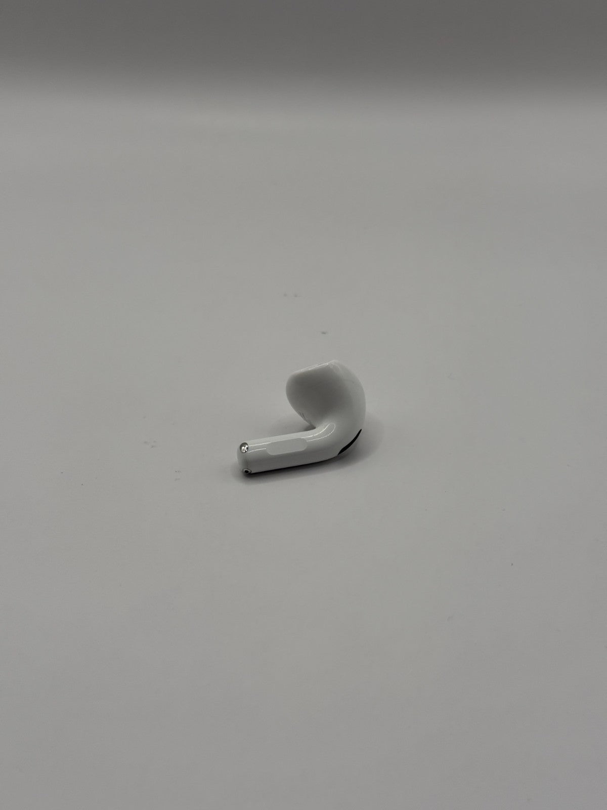 Apple AirPods 4th Generation In Ear Earphones 2024 Non ANC Left Earbud Only