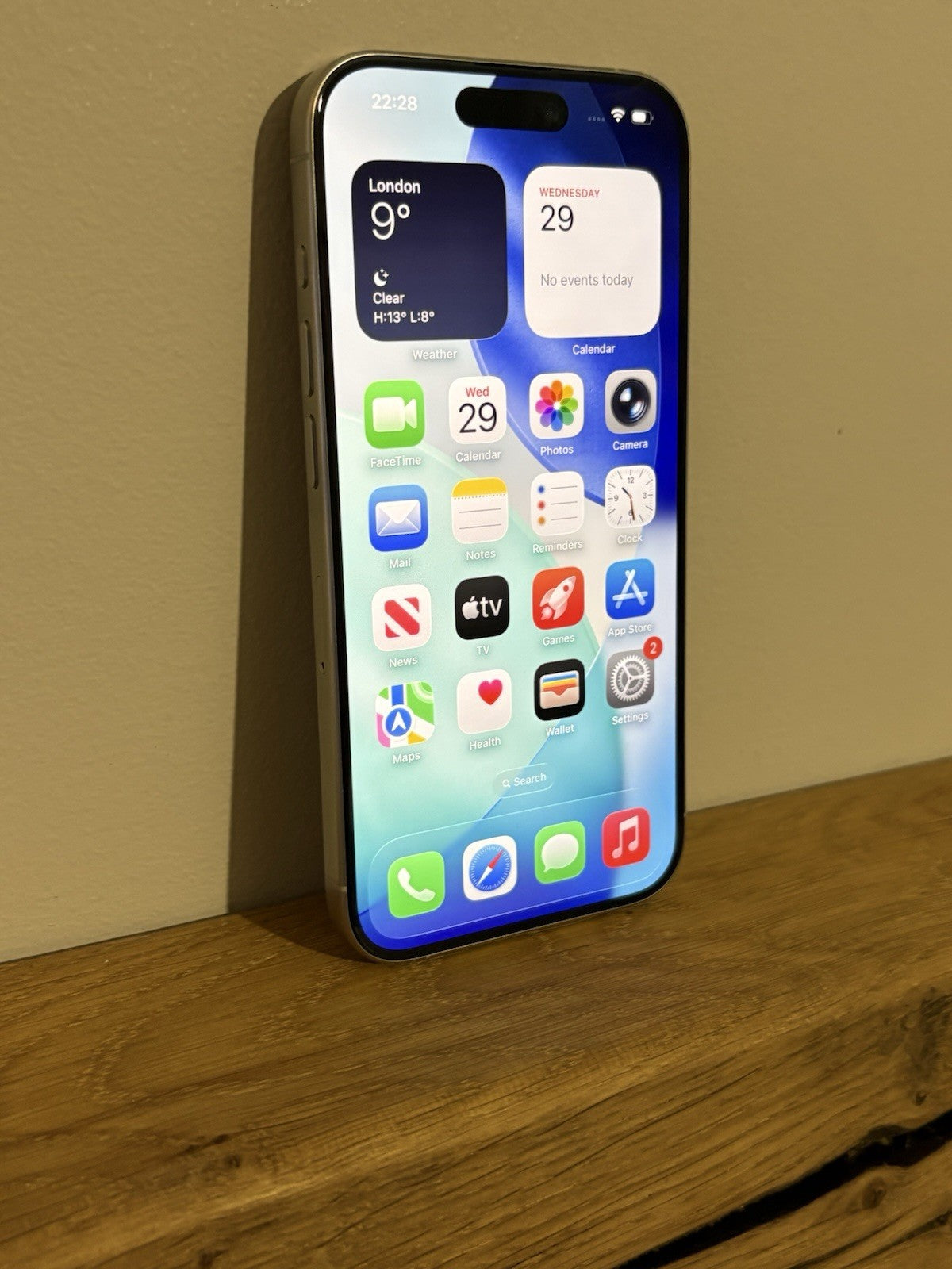 Apple iPhone 15 Pro 128GB (0413723) White Titanium Unlocked Warranty Excellent