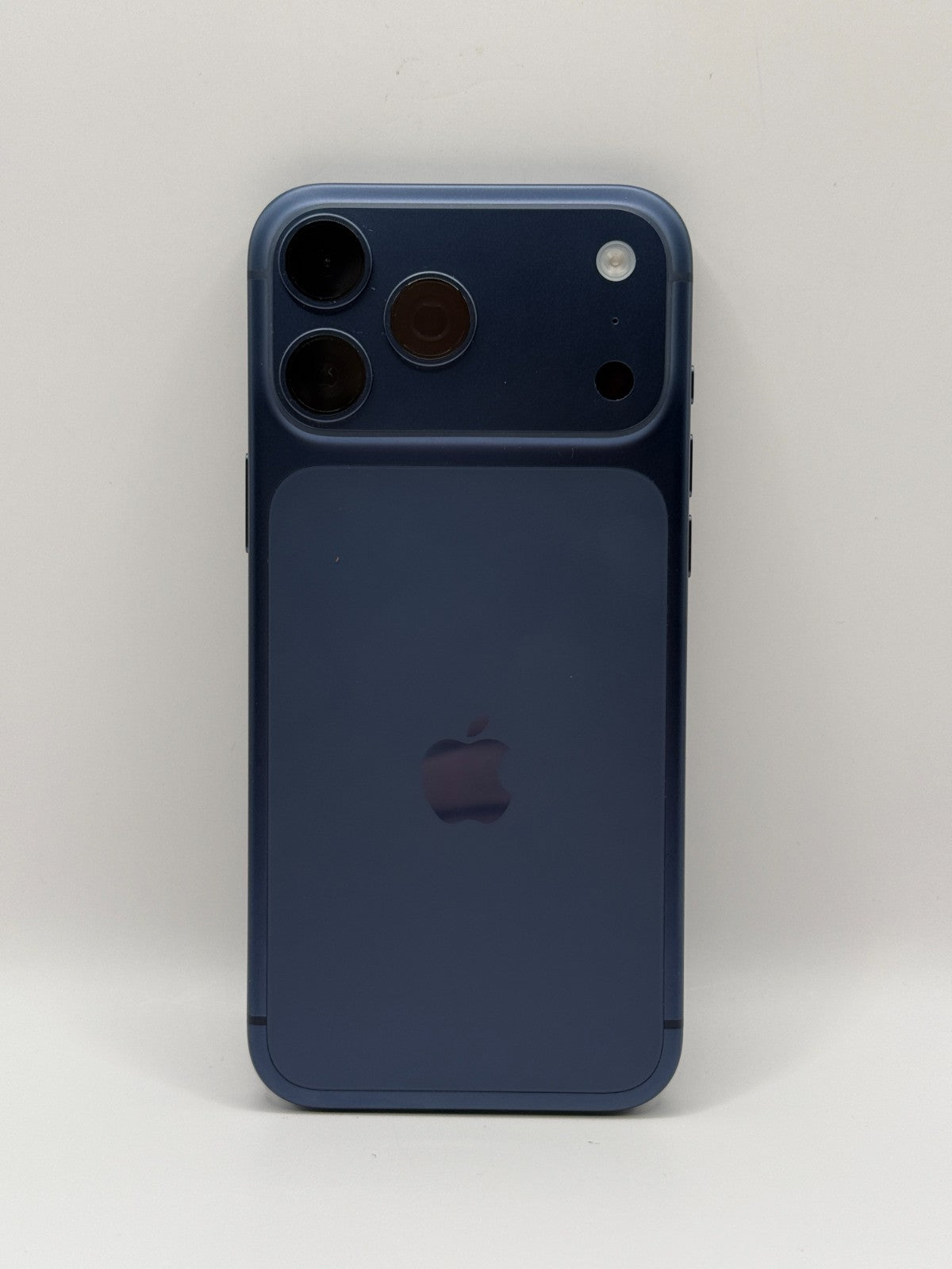 Apple Iphone 17 Pro Max 512GB Deep Blue 5G Warranty Unlocked Excellent Condition