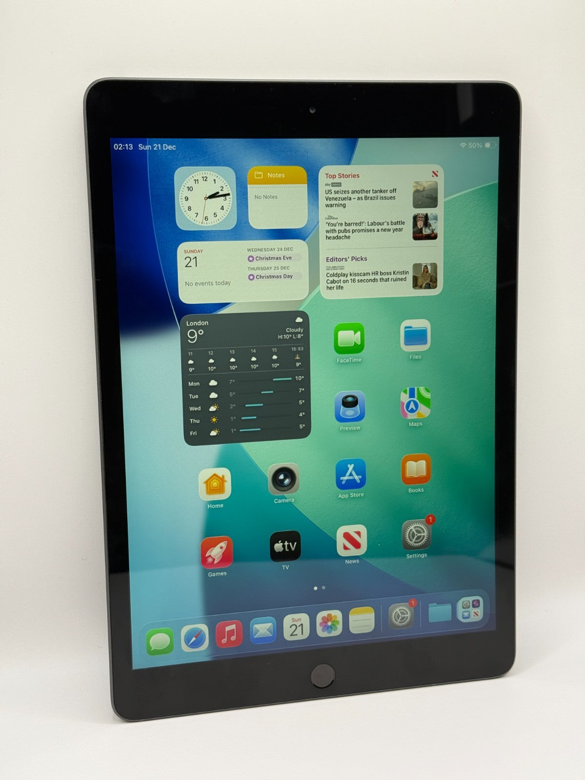 Apple Ipad 8th Gen 2020 10.2" 32GB WiFi Unlocked Space Gray Boxed Warranty