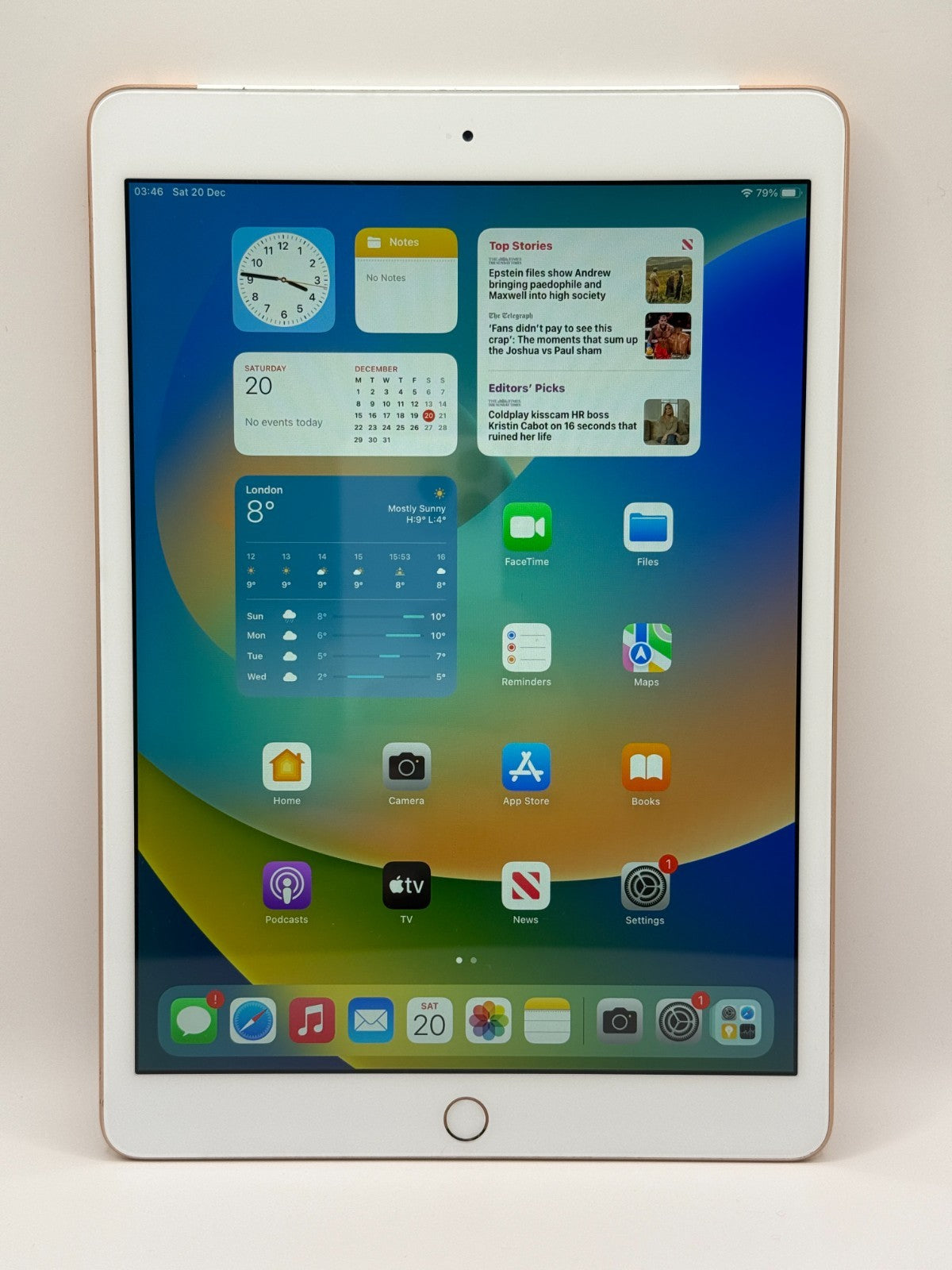 Apple Ipad 7th Generation Gold 32GB WiFi and 4G Cellular Very Good Condition