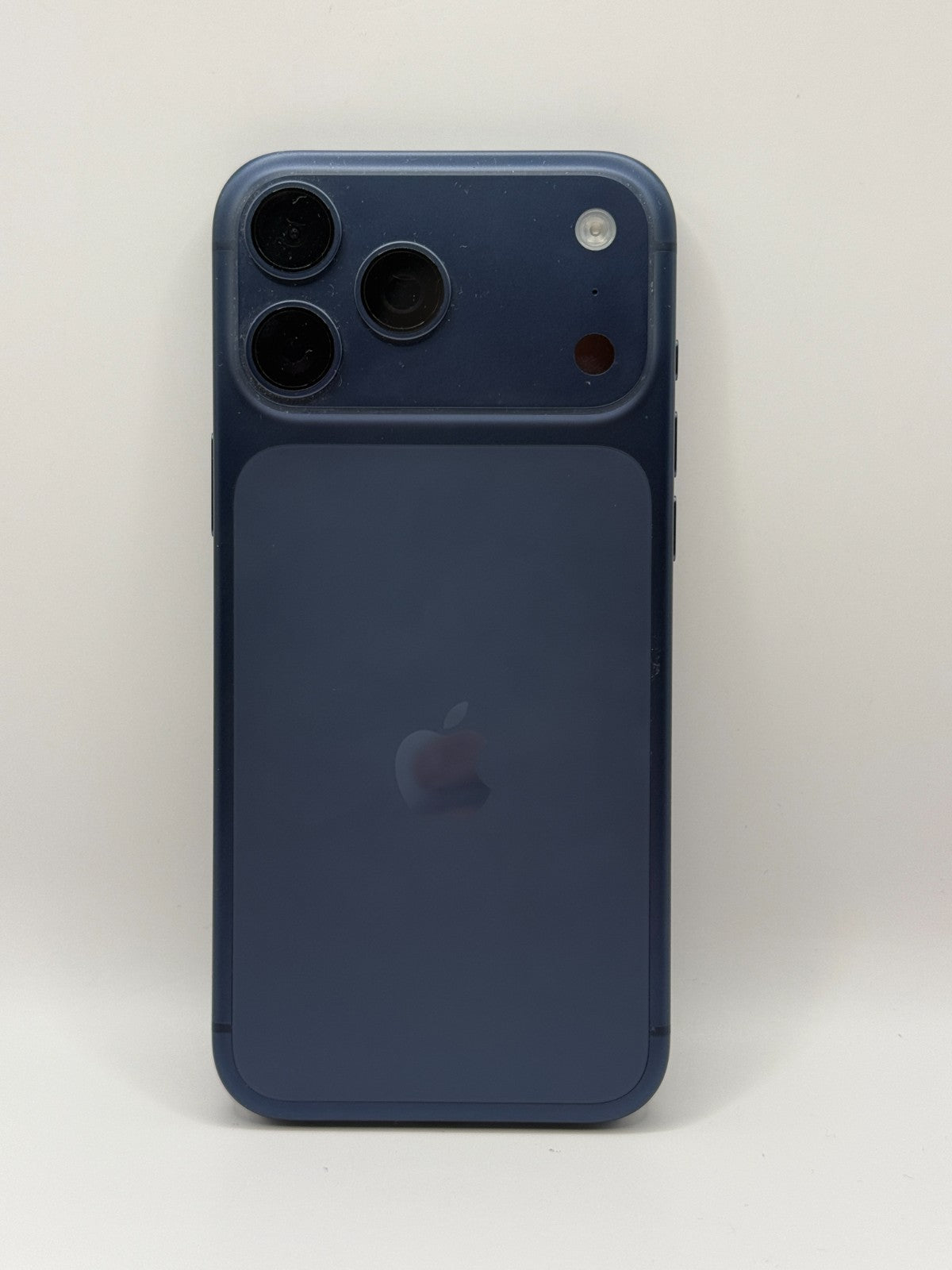 Apple Iphone 17 Pro Max 256GB Deep Blue 5G Warranty Unlocked Very Good Condition