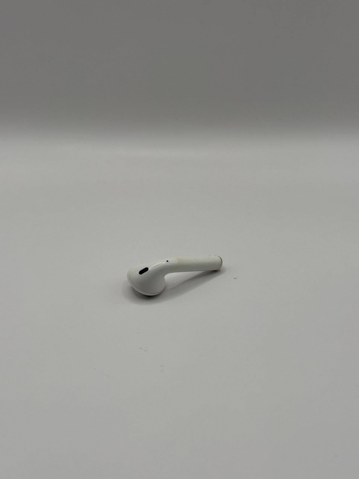 Apple AirPods 1st Generation Right Earbud Only Fully Working White Genuine