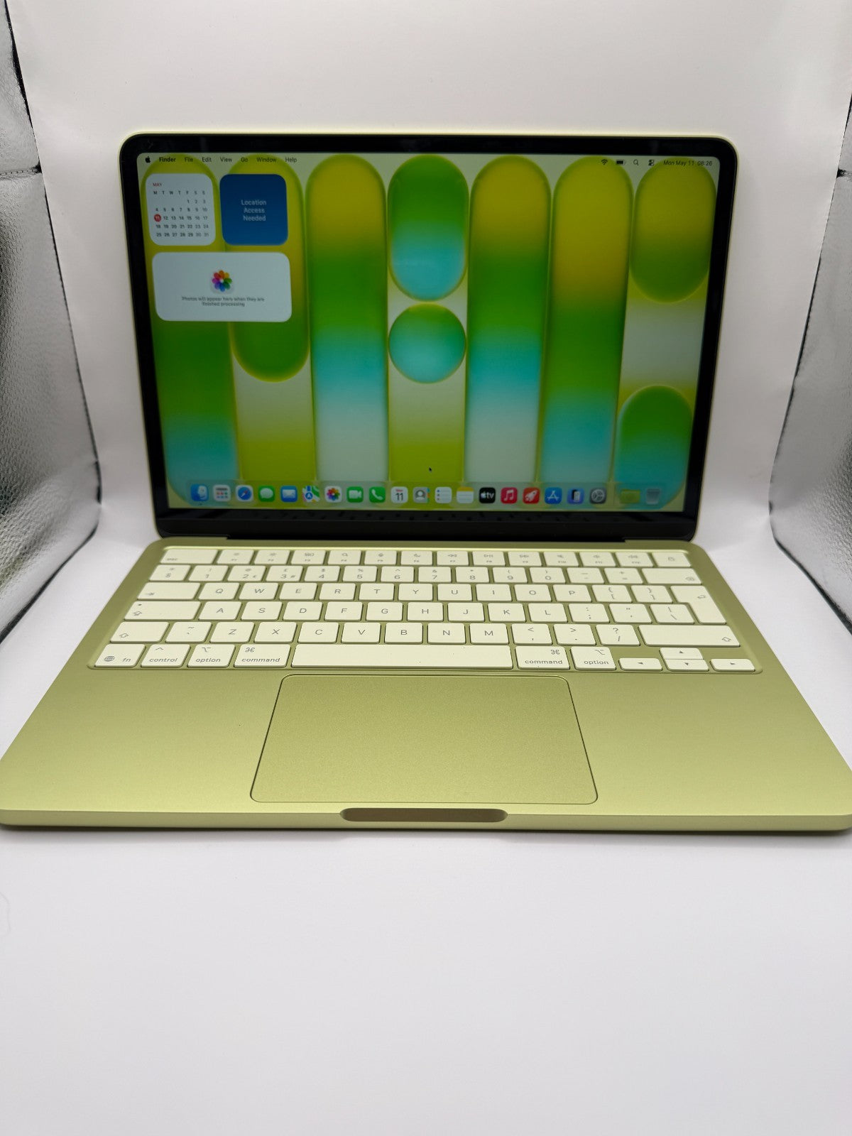 Apple Macbook Neo 256GB 13-inch Laptop Citrus A18 Pro chip 2026 Excellent