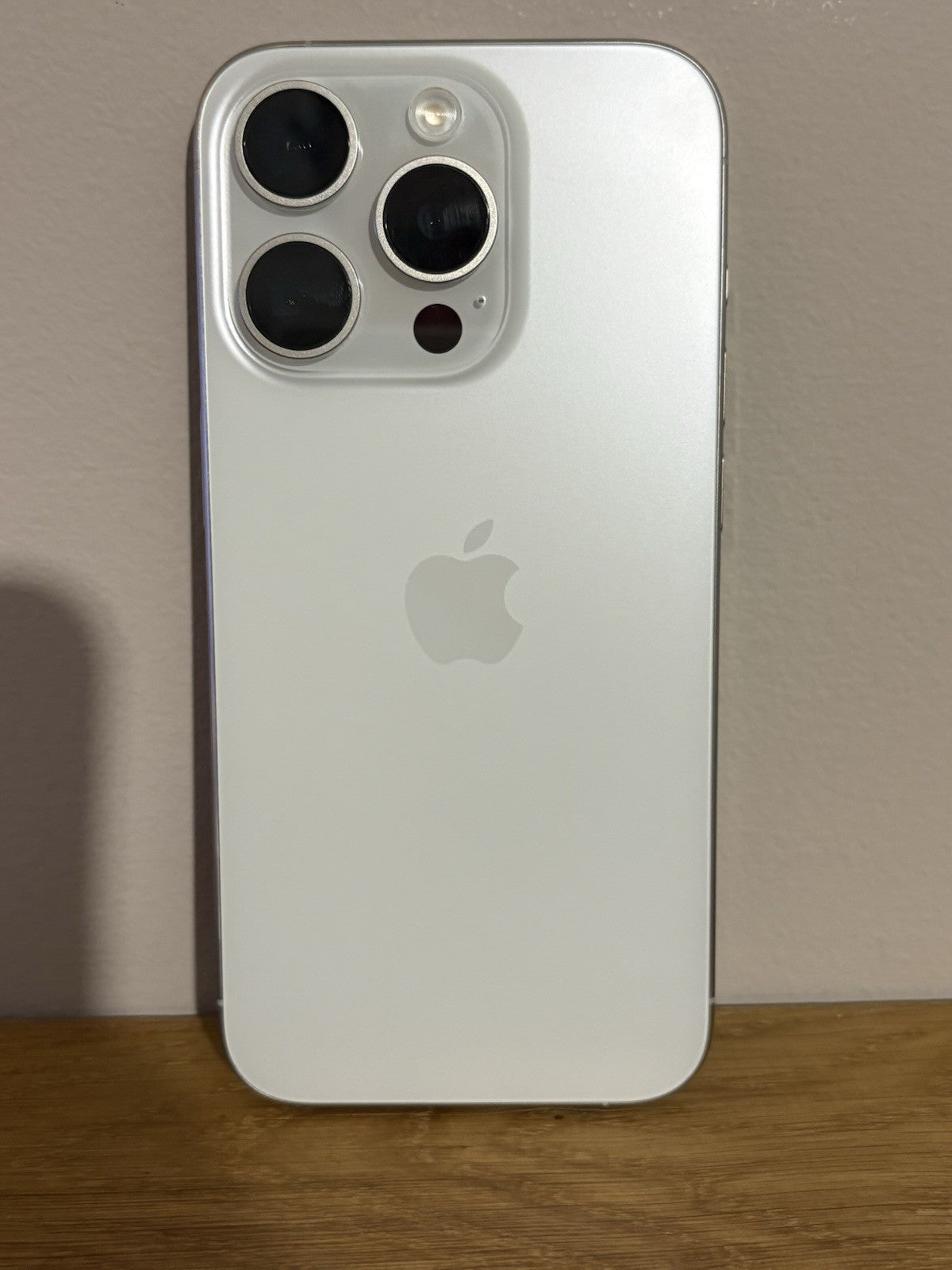 Apple iPhone 15 Pro 128GB (0413723) White Titanium Unlocked Warranty Excellent