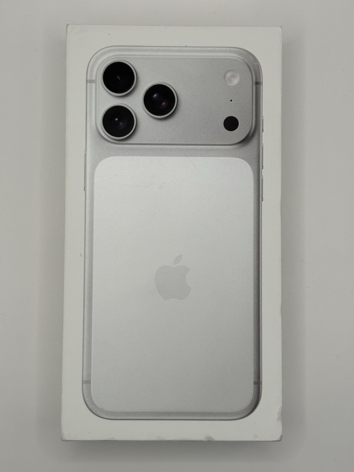 Apple iPhone 17 Pro Max 256GB Silver 5G Brand New Sealed Boxed Unlocked Warranty