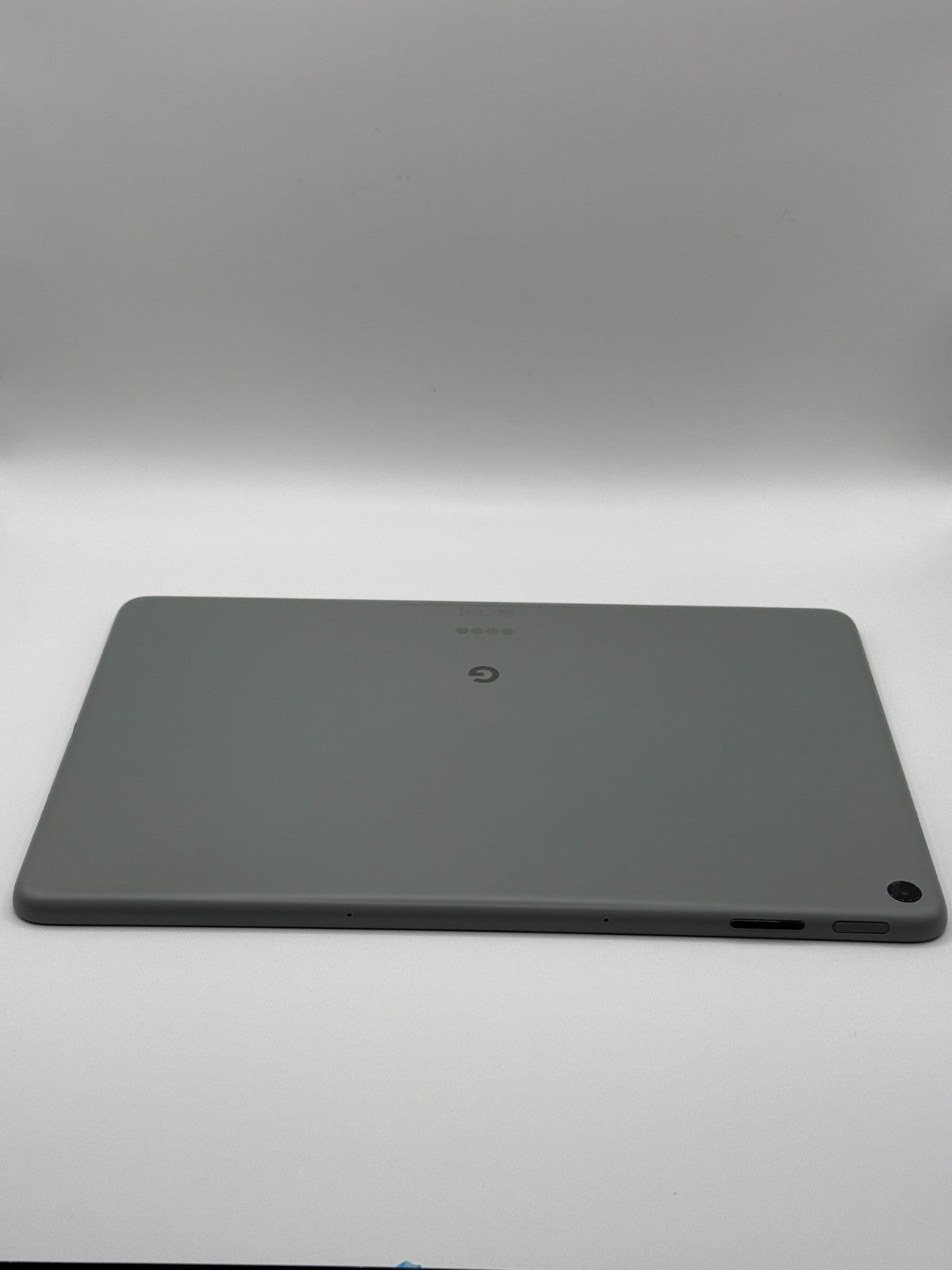 Google Pixel Tablet 128GB Wi-Fi 11" Hazel Colour Excellent Condition Warranty