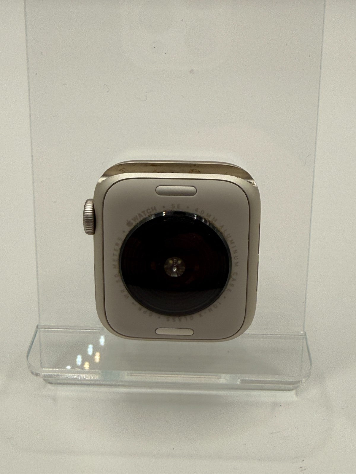 Apple Watch SE 2nd Gen 40mm Silver Aluminium with White Band Scratch On Screen