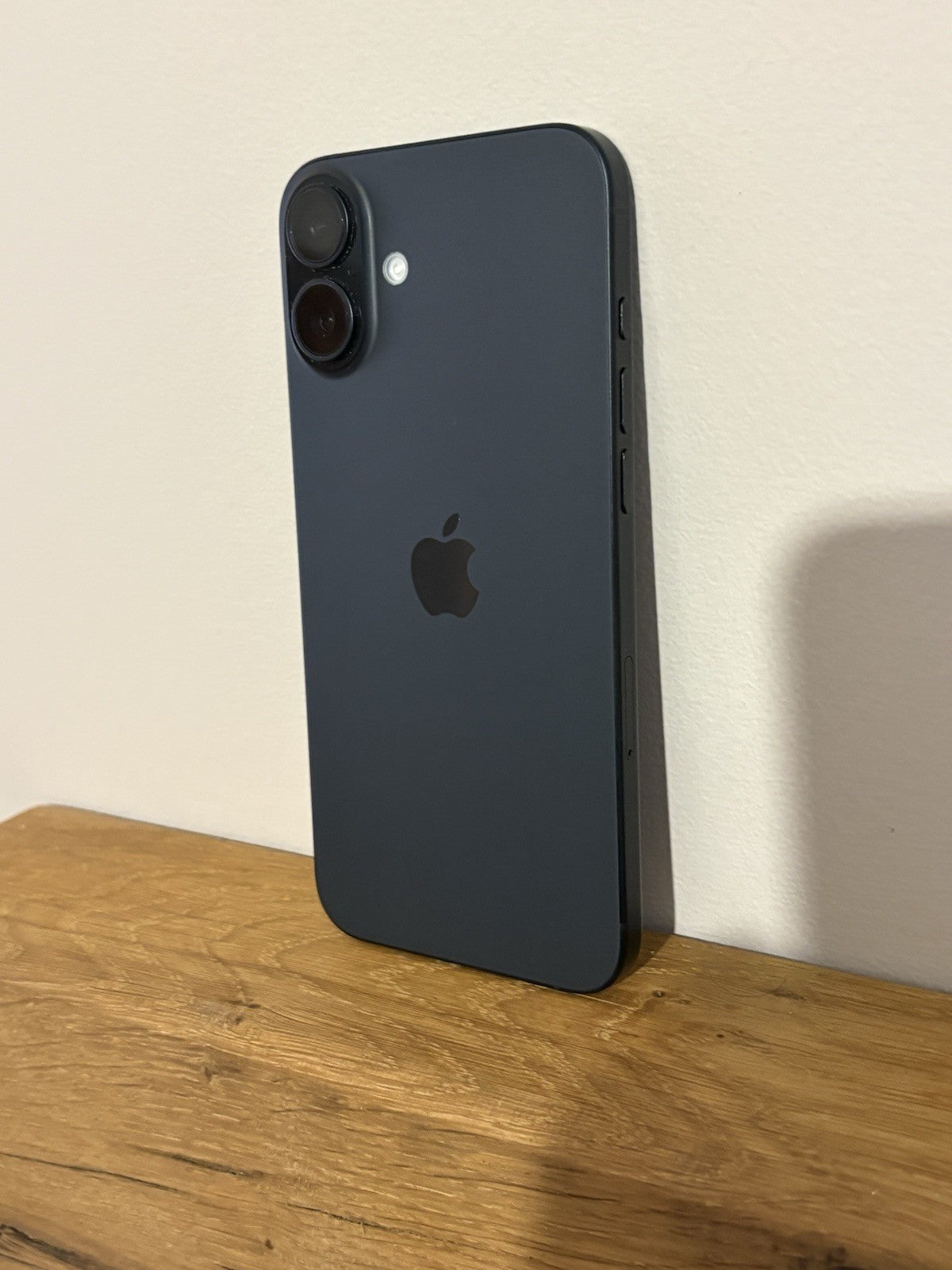 Apple iPhone 16 Plus 128GB (PP140) 6.7'' 5G 128GB Unlocked Black Boxed