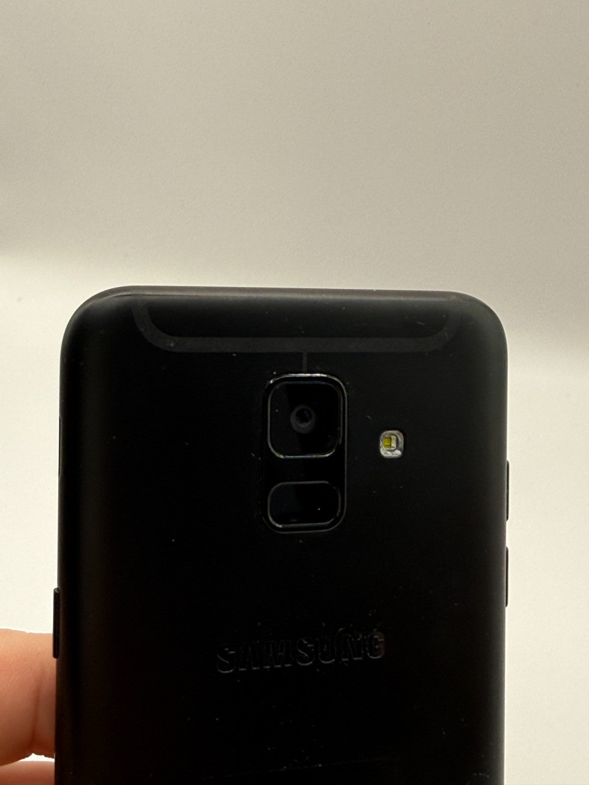 Samsung Galaxy A6 SMA600 32GB Black Unlocked Very Good Condition Unlocked