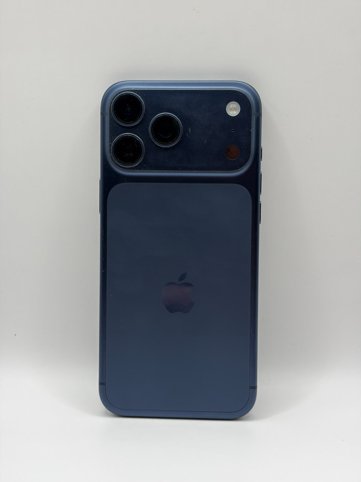 Apple Iphone 17 Pro Max 5G 256GB Deep Blue Unlocked Excellent Condition