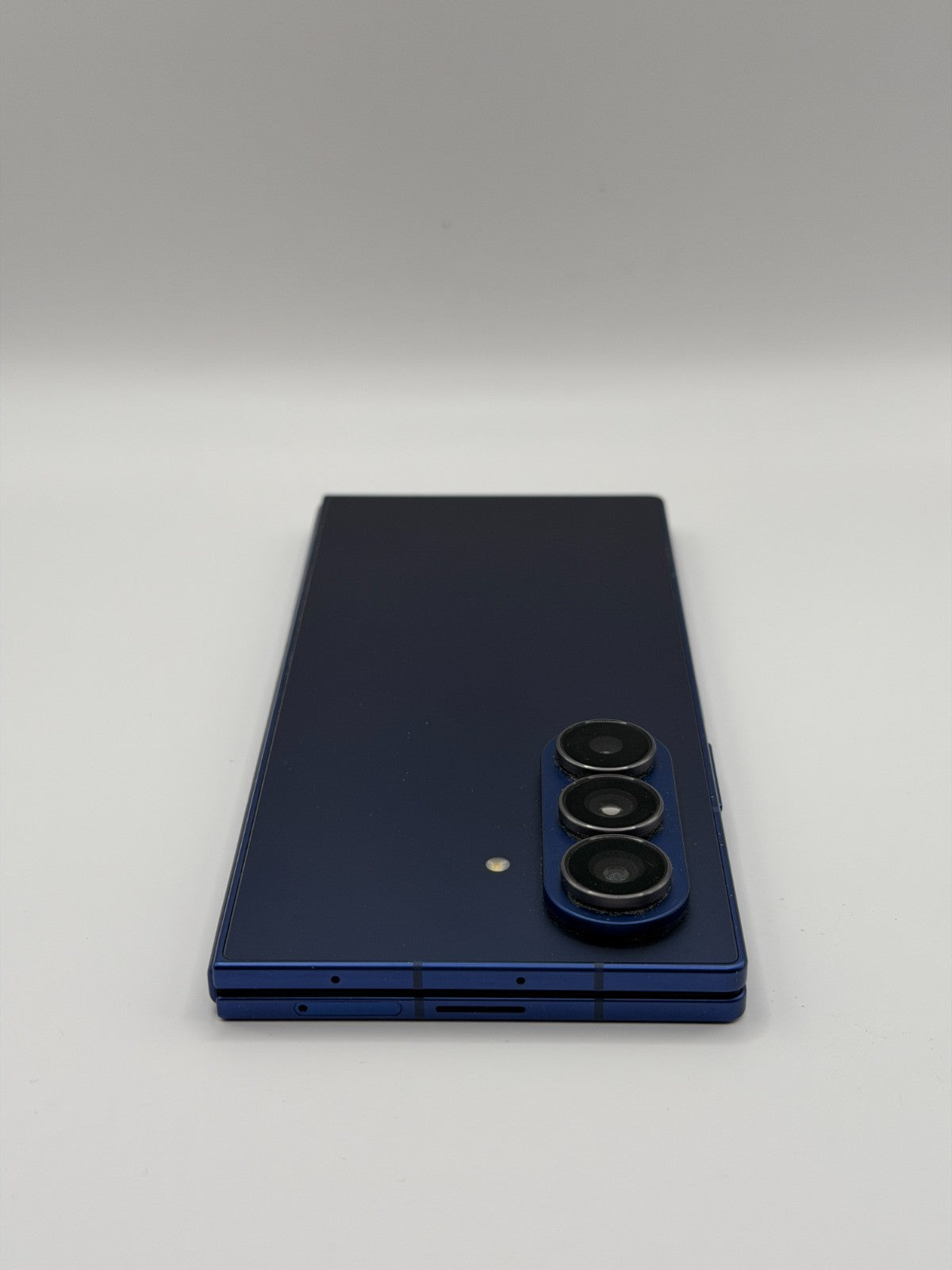 Samsung Galaxy Z Fold 7 512GB Blue Shadow Unlocked Good Condition Warranty
