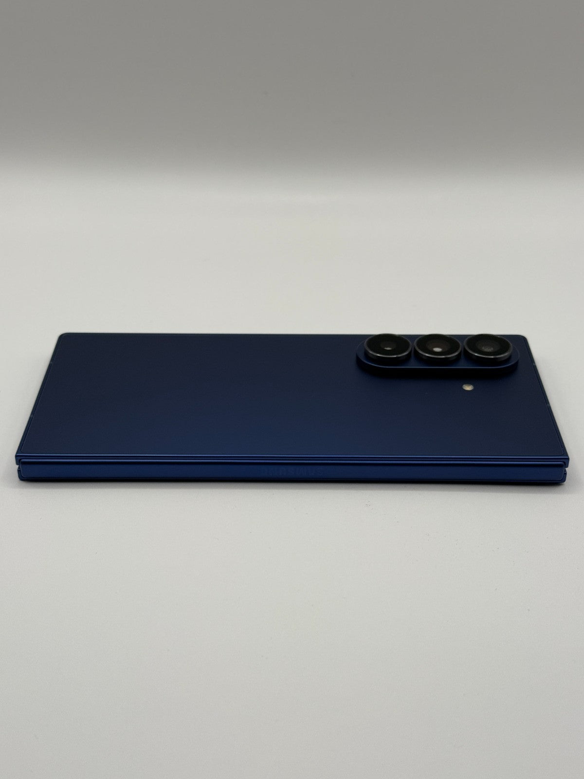Samsung Galaxy Z Fold 7 5G AI 512GB Blue Brand New No Box Warranty Unlocked