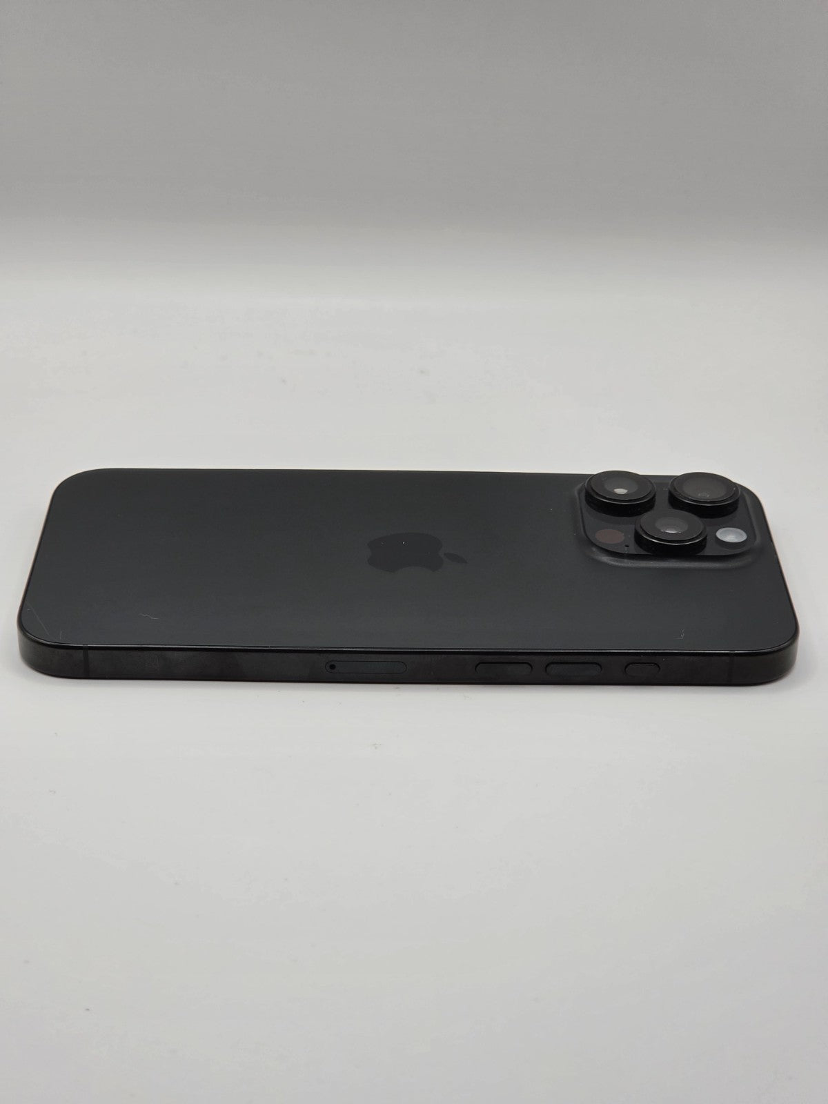 Apple Iphone 16 Pro Max 256GB 5G Unlocked Black Titanium Very Good Condition