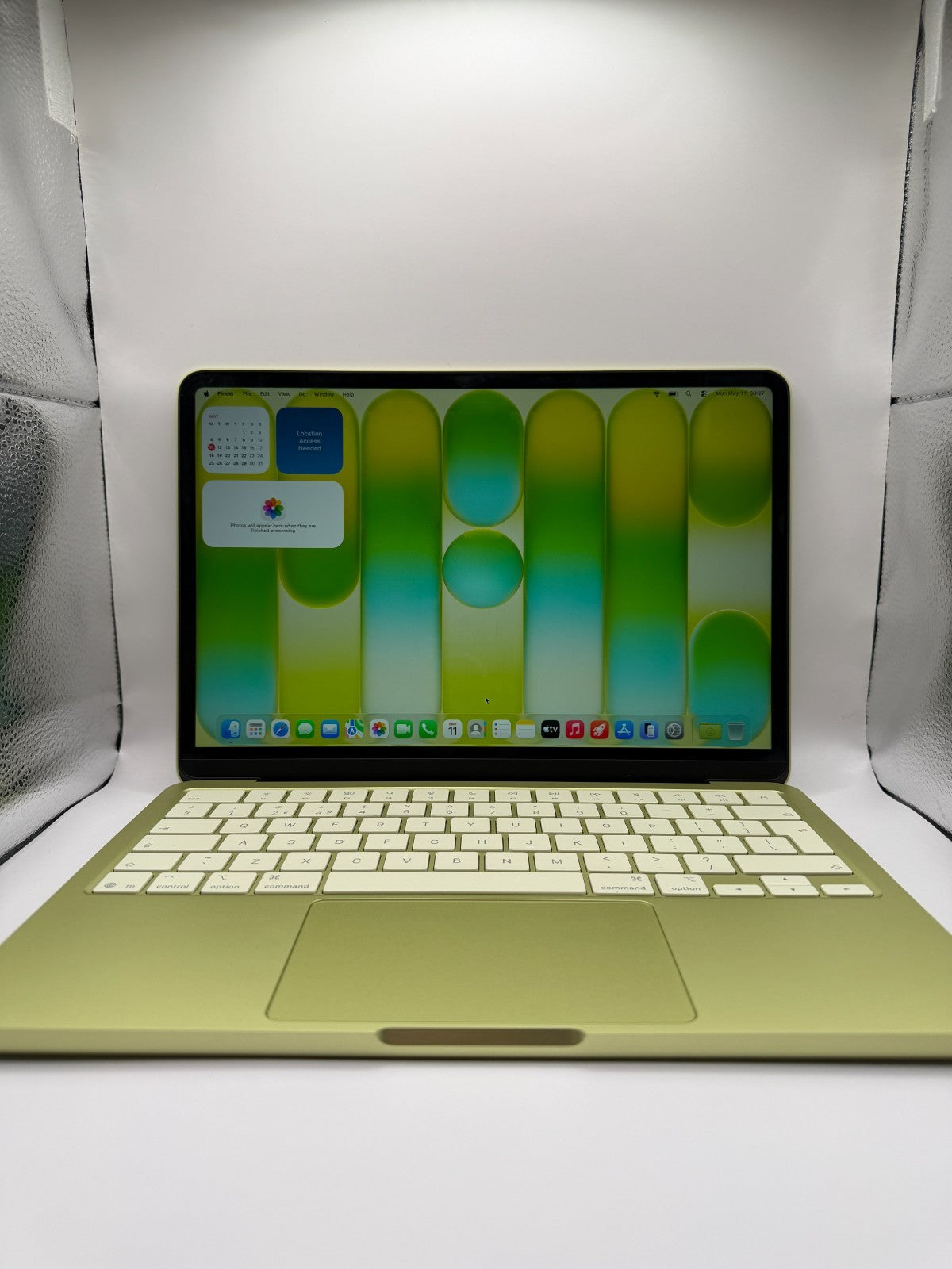 Apple Macbook Neo 256GB 13-inch Laptop Citrus A18 Pro chip 2026 Excellent