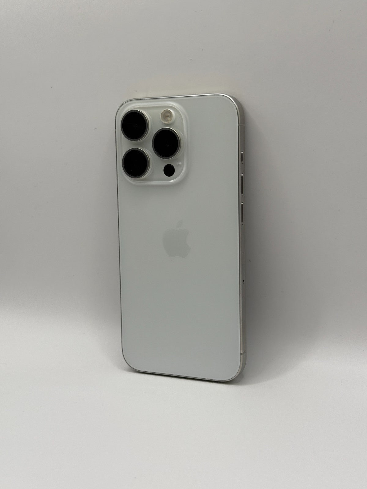 Apple Iphone 15 Pro 5G 128GB White Titanium Unlocked Warranty Excellent 89% Batt