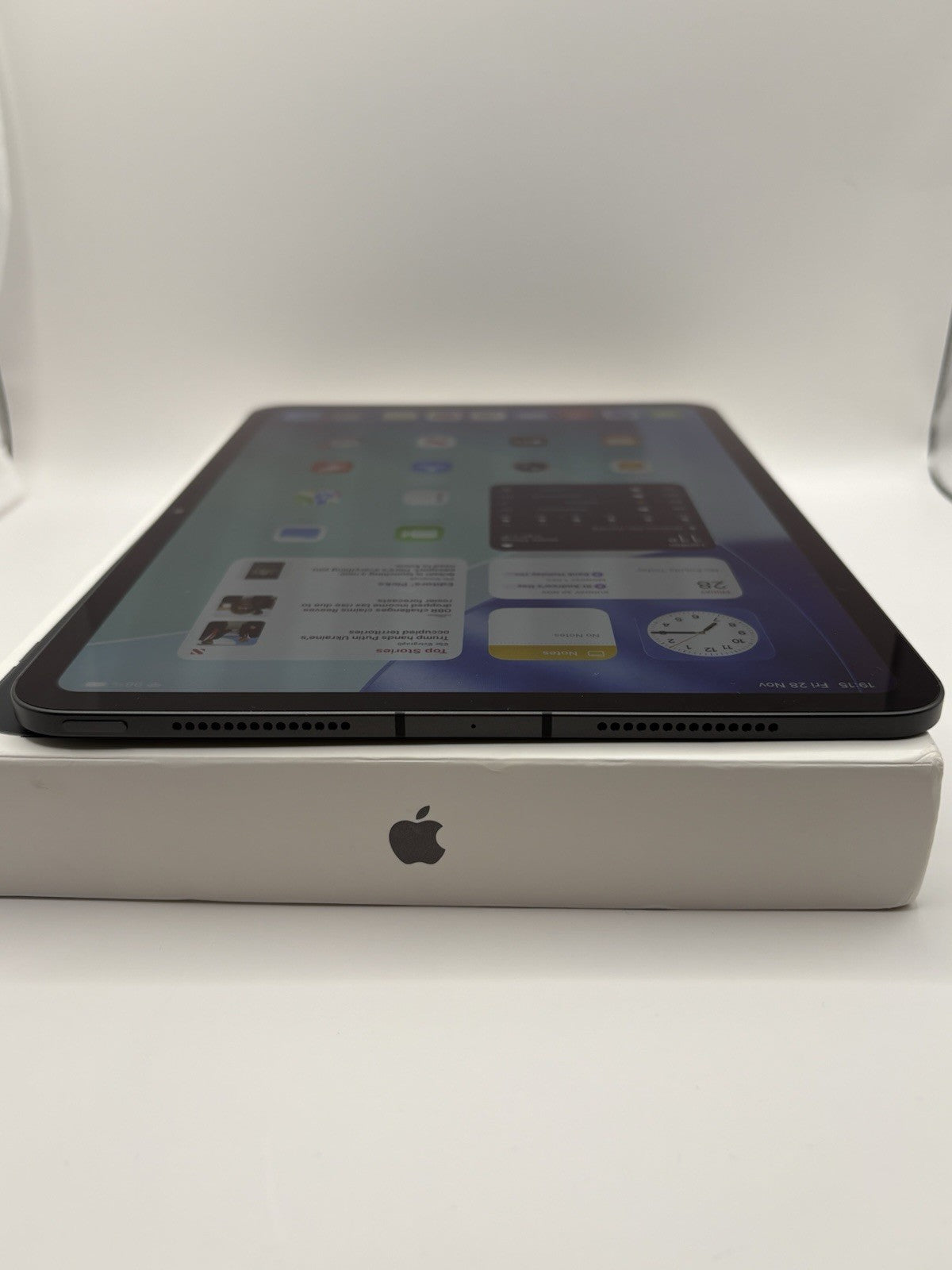 iPad Pro 11" M5 256Gb WiFi & 5G Unlocked Space Black Warranty Boxed