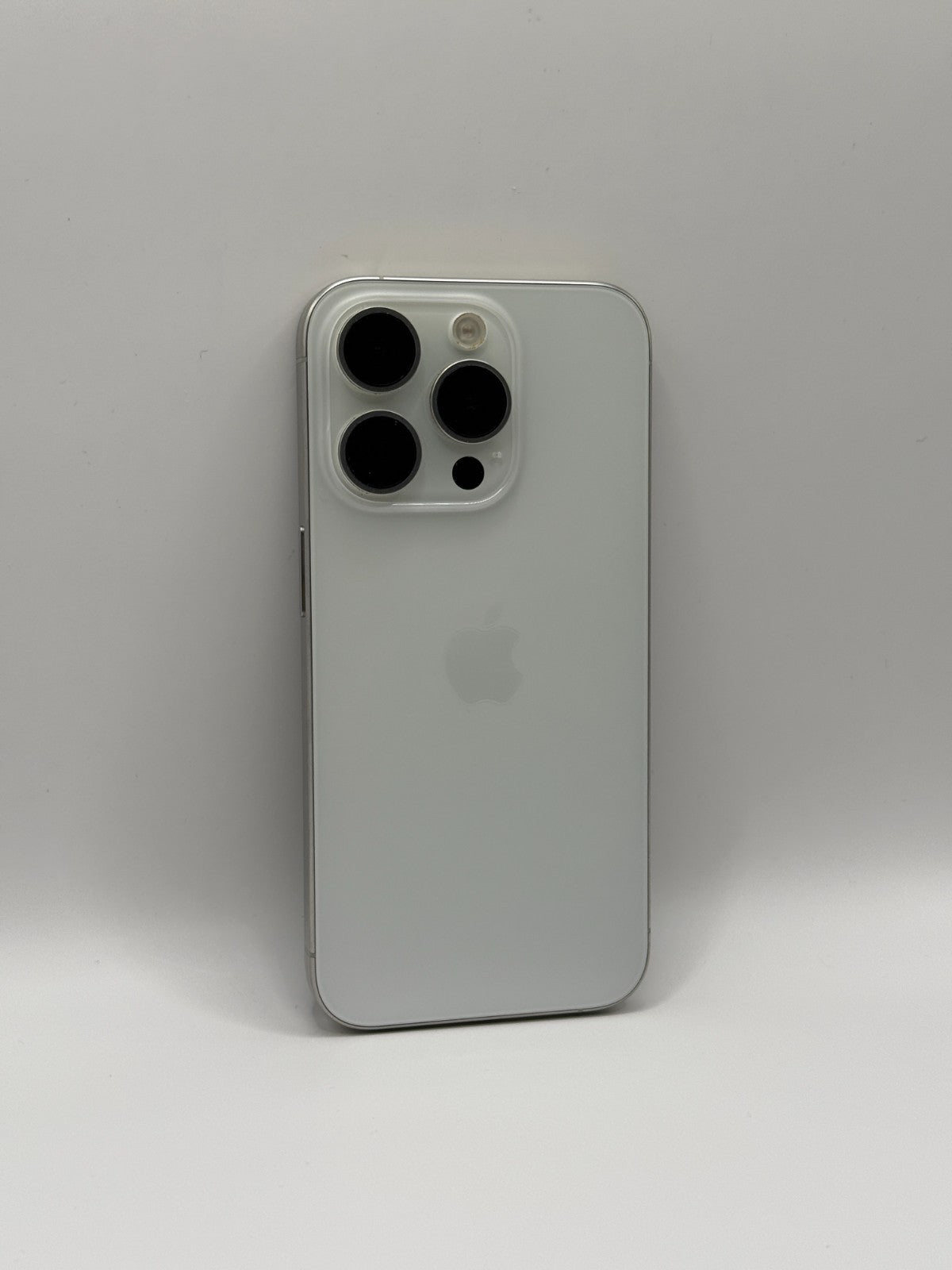 Apple Iphone 15 Pro 5G 128GB White Titanium Unlocked Warranty Excellent 89% Batt