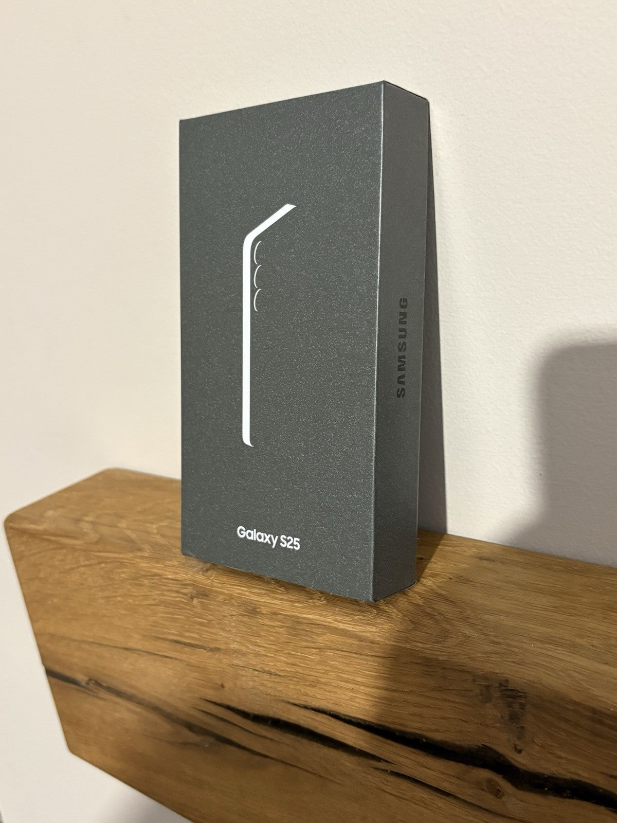 Samsung Galaxy S25 512GB (960) SilverShadow Brand New Sealed Unlocked