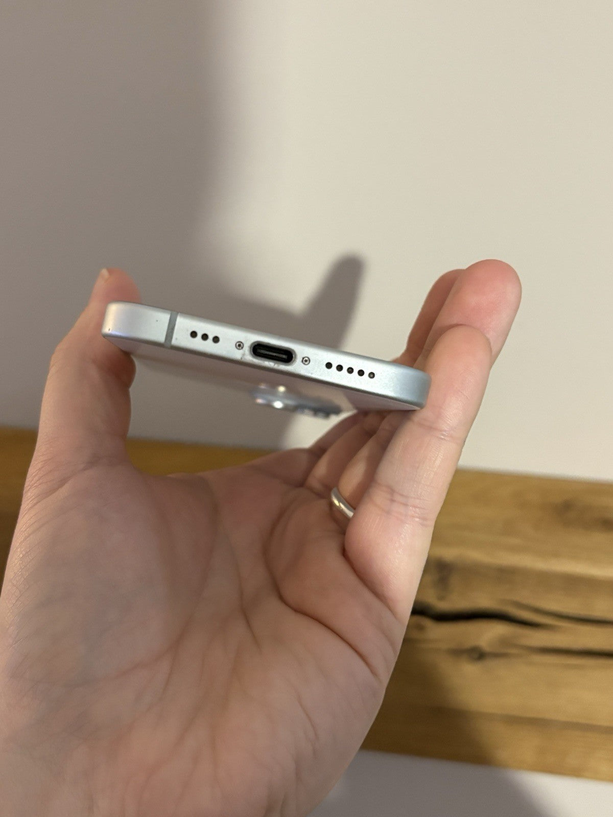 Apple iPhone 15 128GB Blue (V42) 6.1'' Unlocked Boxed Warranty