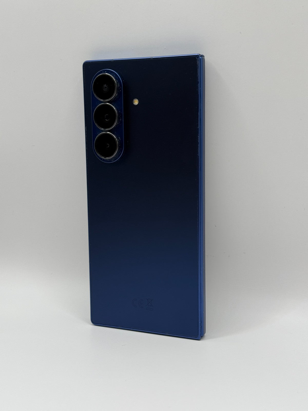 Samsung Galaxy Z Fold 7 256GB Blue Shadow Unlocked Good Condition Warranty