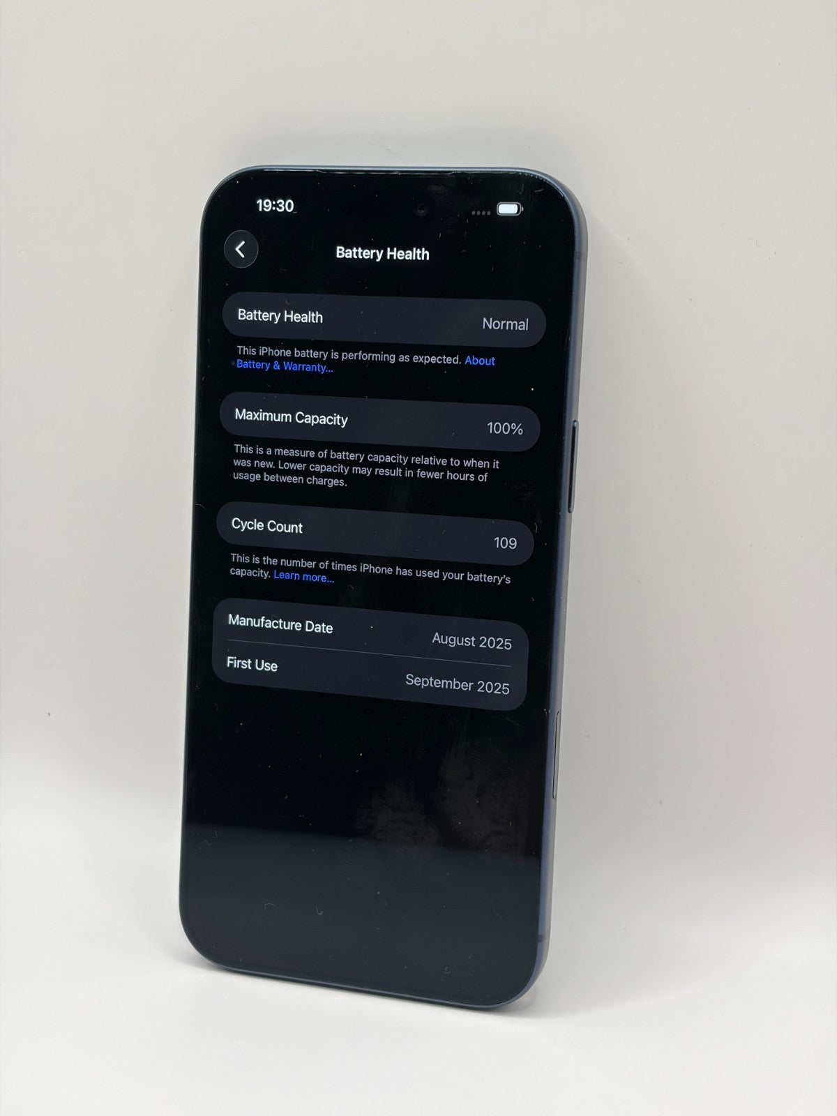 Apple Iphone 17 Pro Max 256GB Deep Blue 5G Warranty Unlocked Excellent Condition
