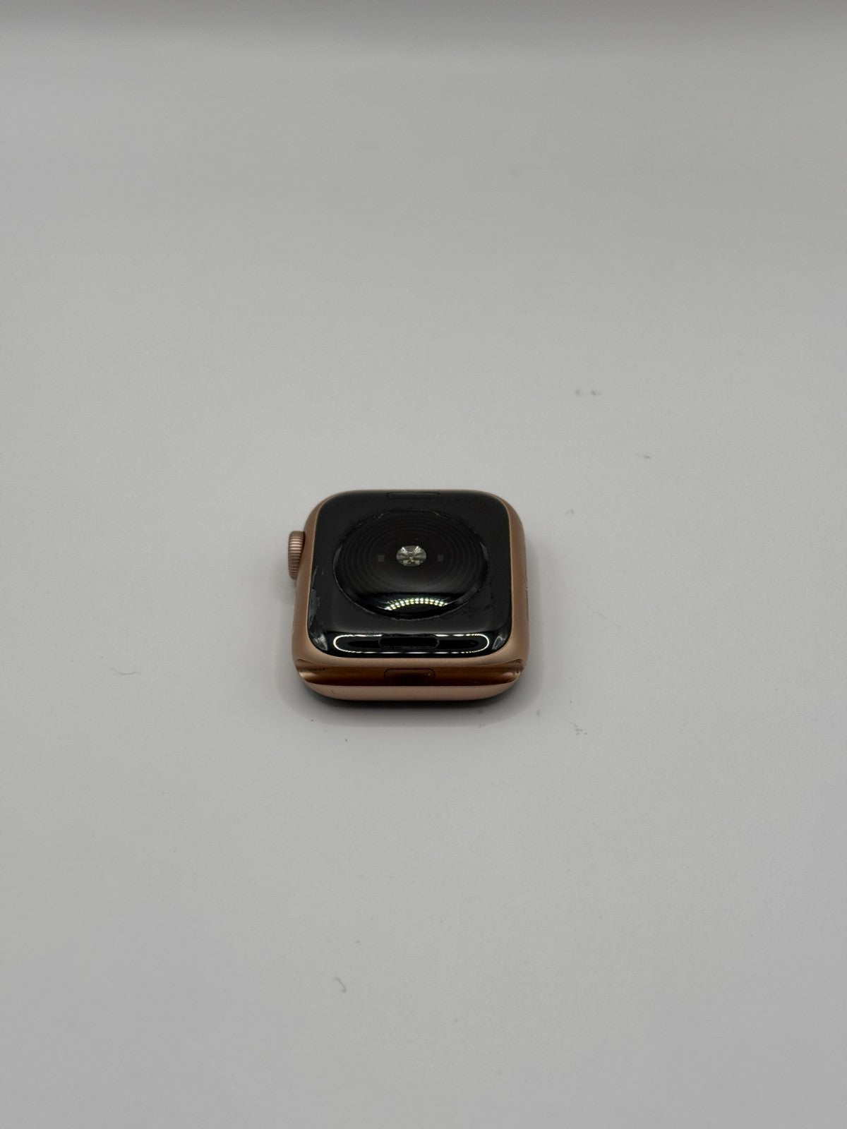 Apple Watch SE 1nd Generation Wifi 40mm Rose Gold Used Condition