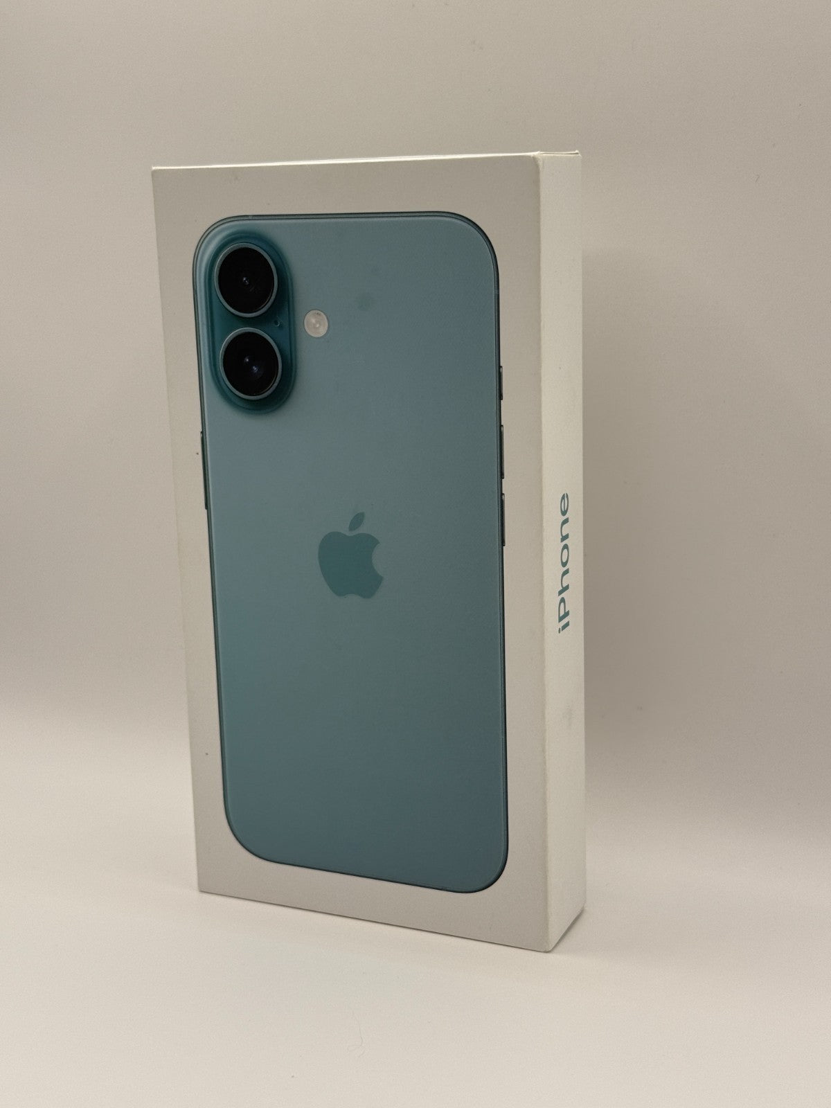 Apple Iphone 16 128GB Teal 5G Unlocked Excellent Condition Warranty Boxed