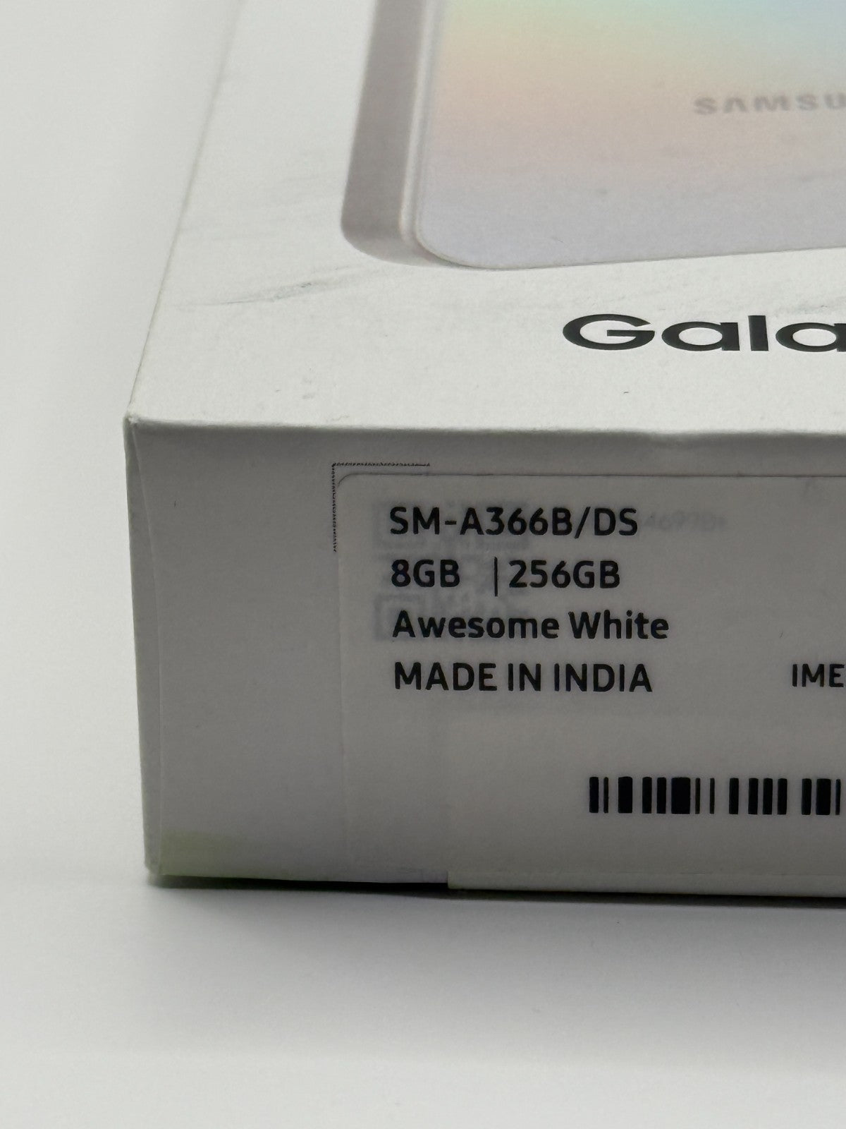 Samsung Galaxy A36 5G Awesome White 256GB Brand New Sealed Unlocked Warranty