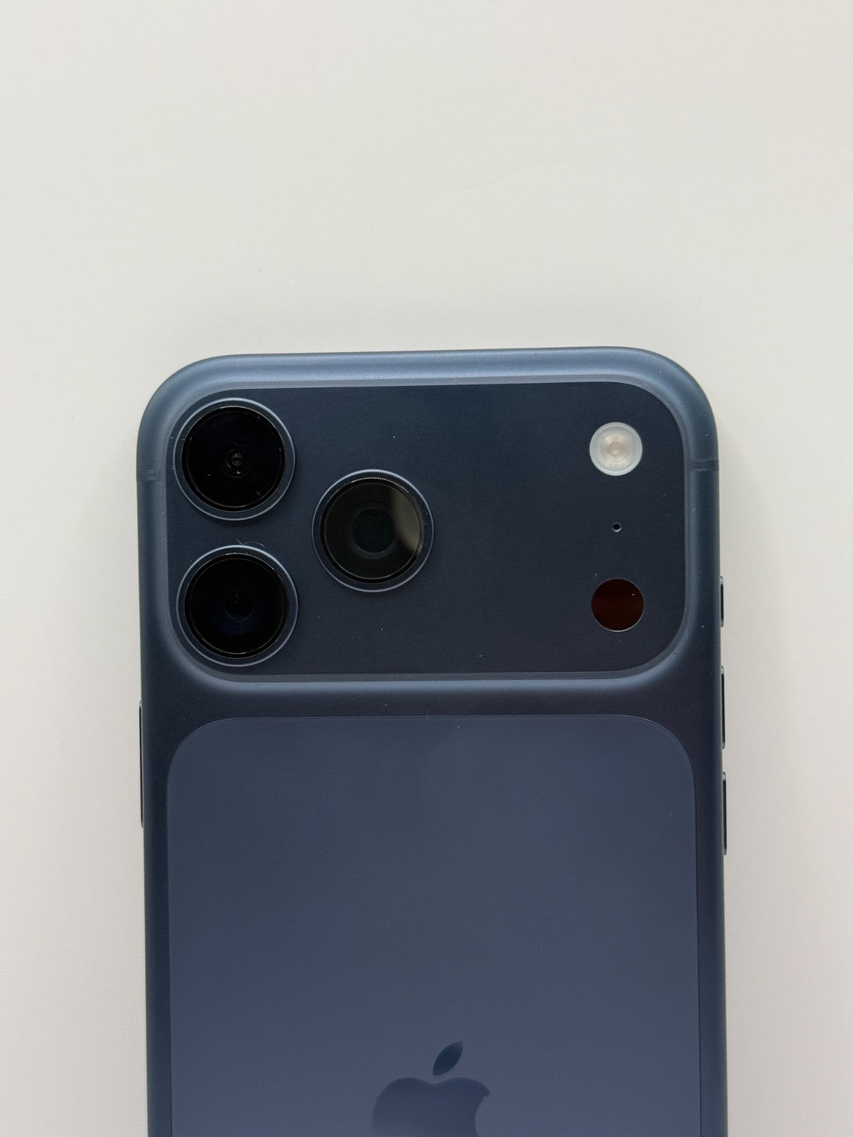 Apple Iphone 17 Pro Max 1TB Deep Blue Opened Never Used Warranty Unlocked