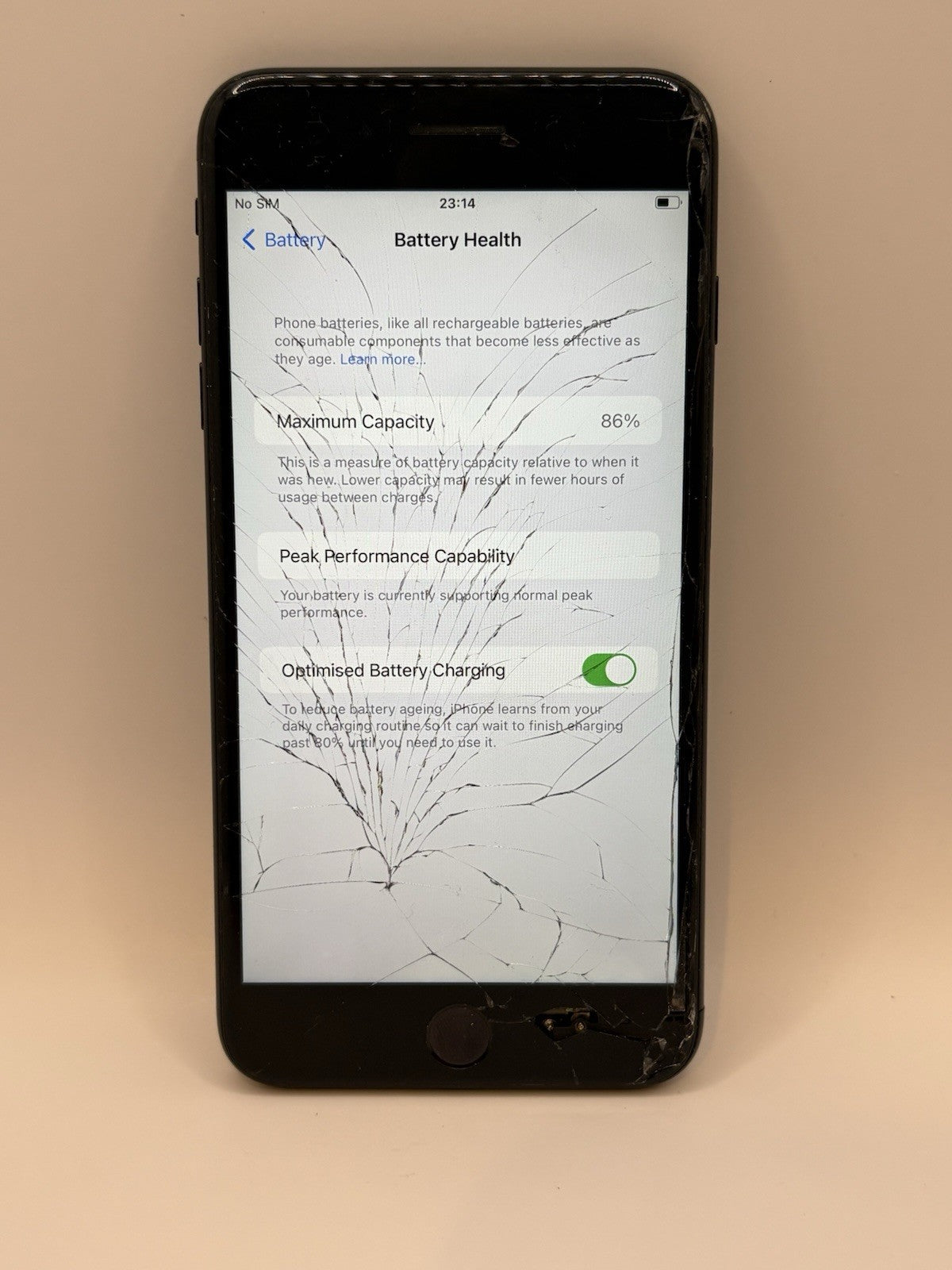 Apple iPhone 7 Plus 32GB Black Unlocked A1778 Cracked Screen
