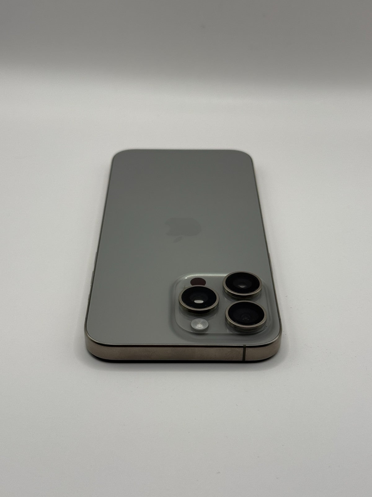 Apple Iphone 15 Pro Max Natural Titanium 256GB Very Good Condition Unlocked