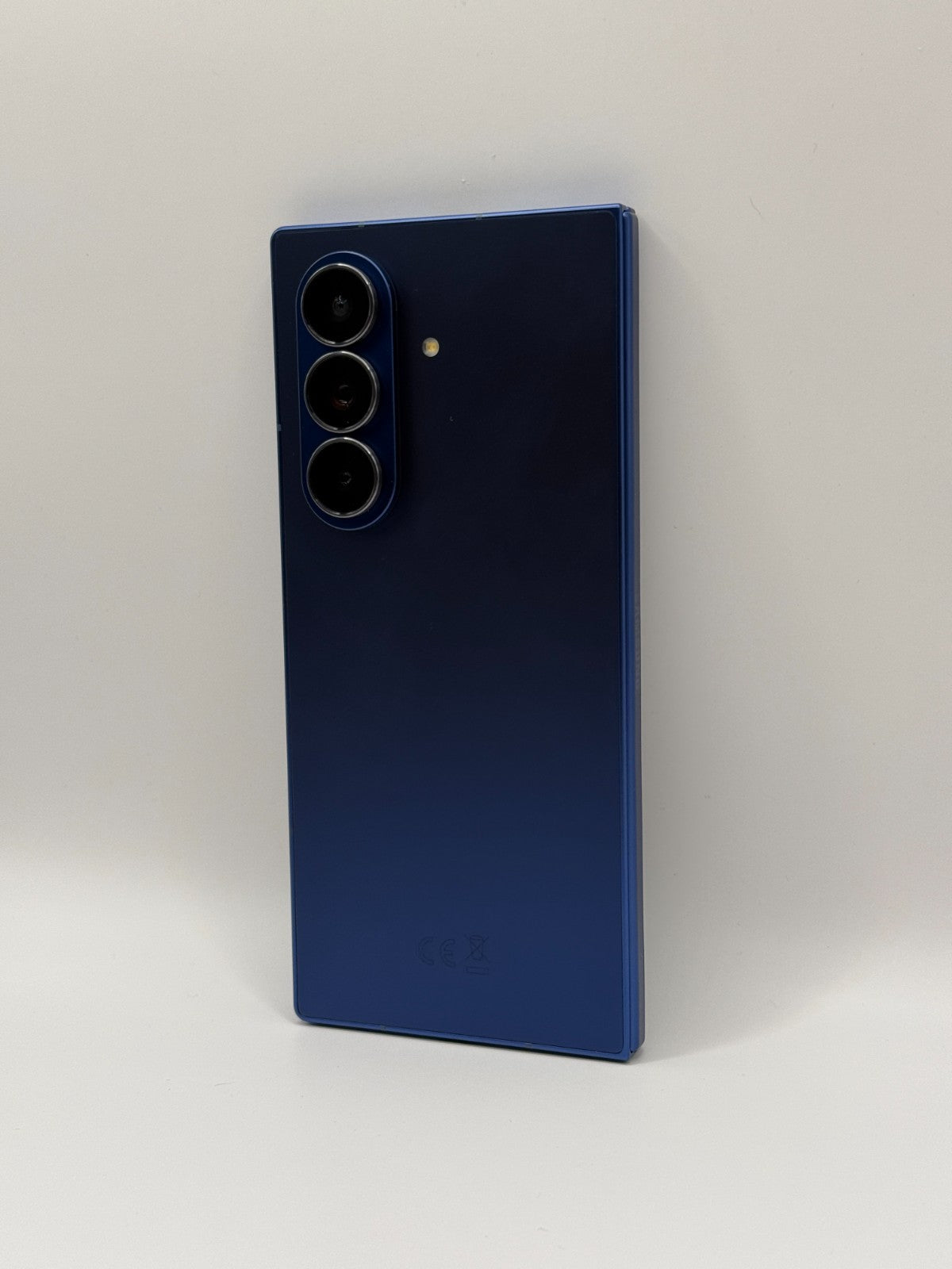 Samsung Galaxy Z Fold 7 5G AI 512GB Blue Brand New No Box Warranty Unlocked