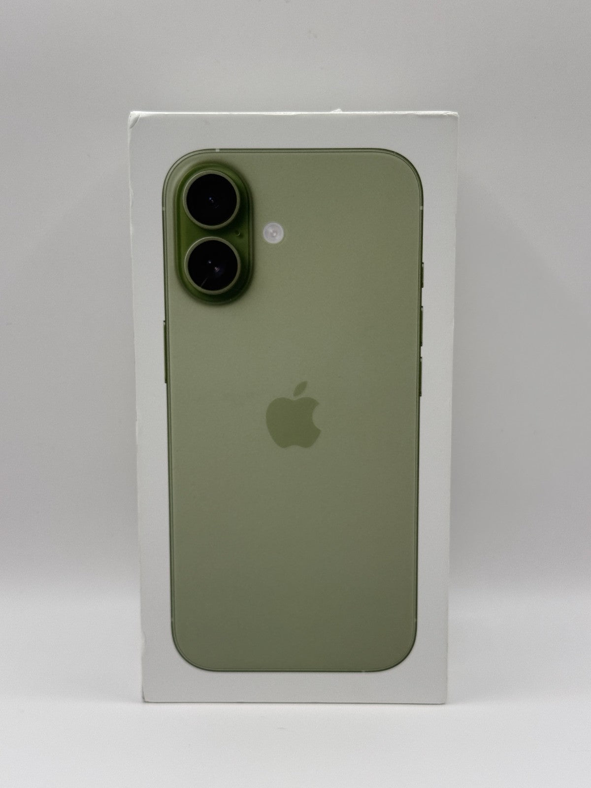 Apple Iphone 17 256GB Sage 5G Excellent Condition Warranty Boxed 1 battery cycle