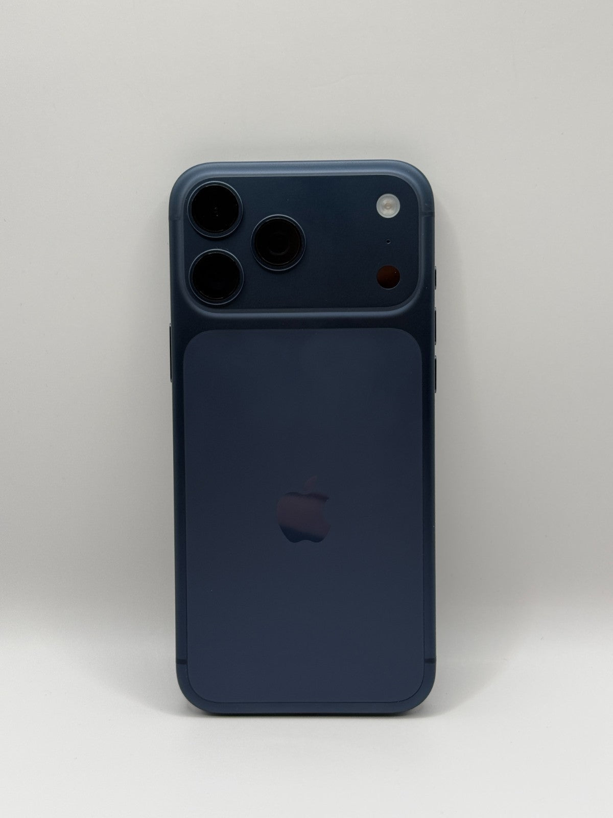 Apple Iphone 17 Pro Max 1TB Deep Blue Opened Never Used Warranty Unlocked