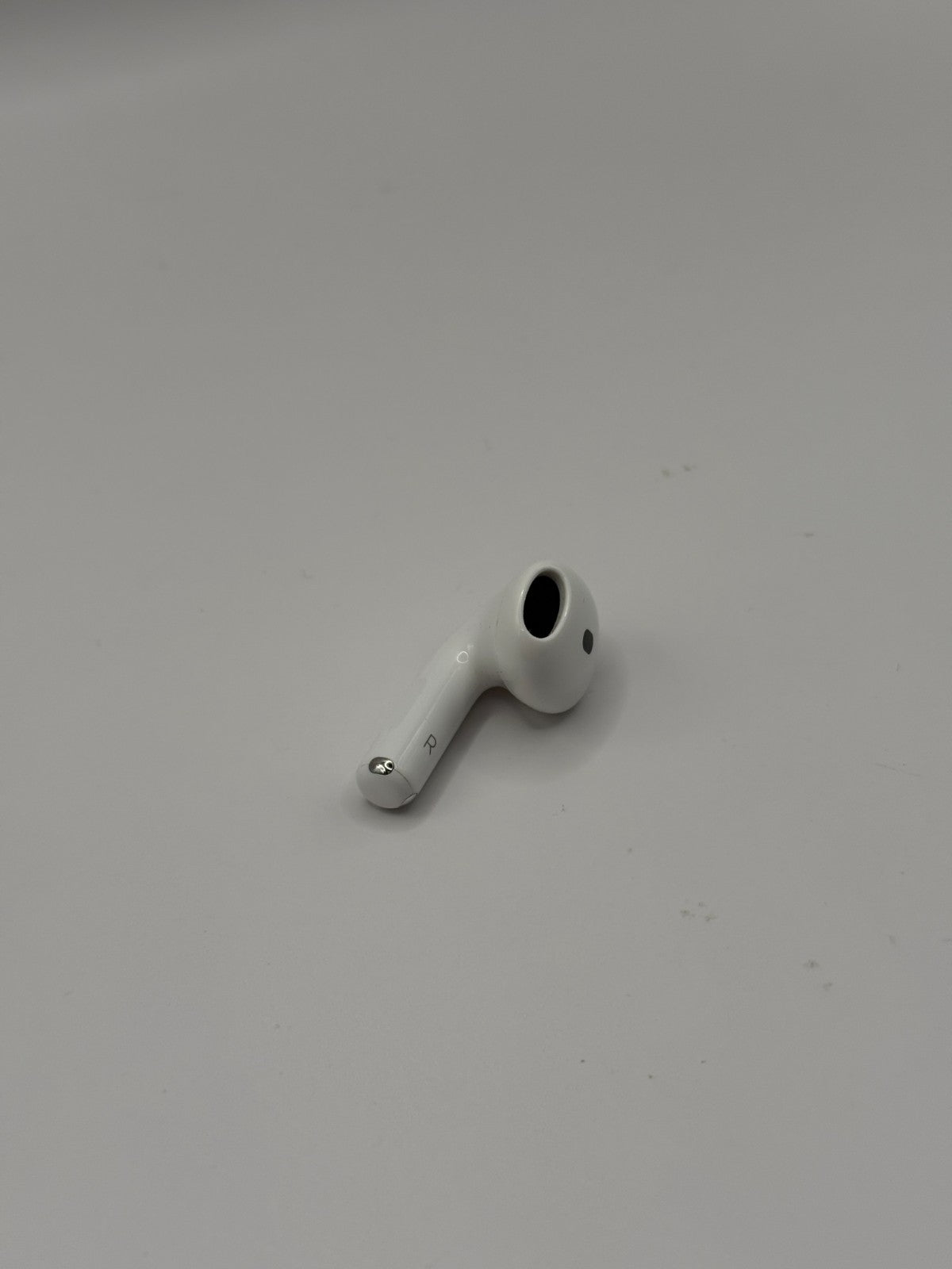 Apple AirPods 4th Generation In Ear Earphones 2024 ANC Right Earbud